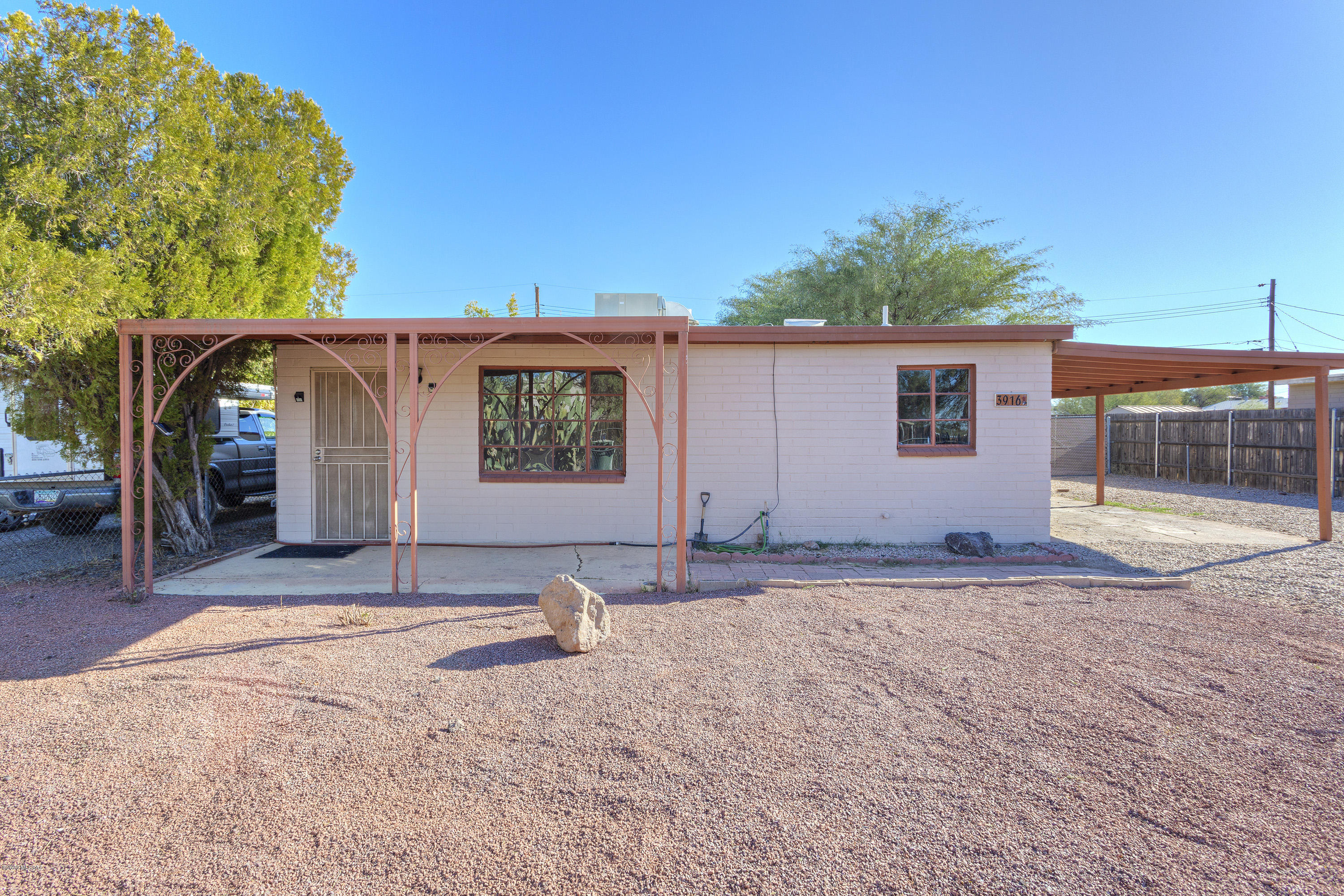 3916 N Fontana Avenue