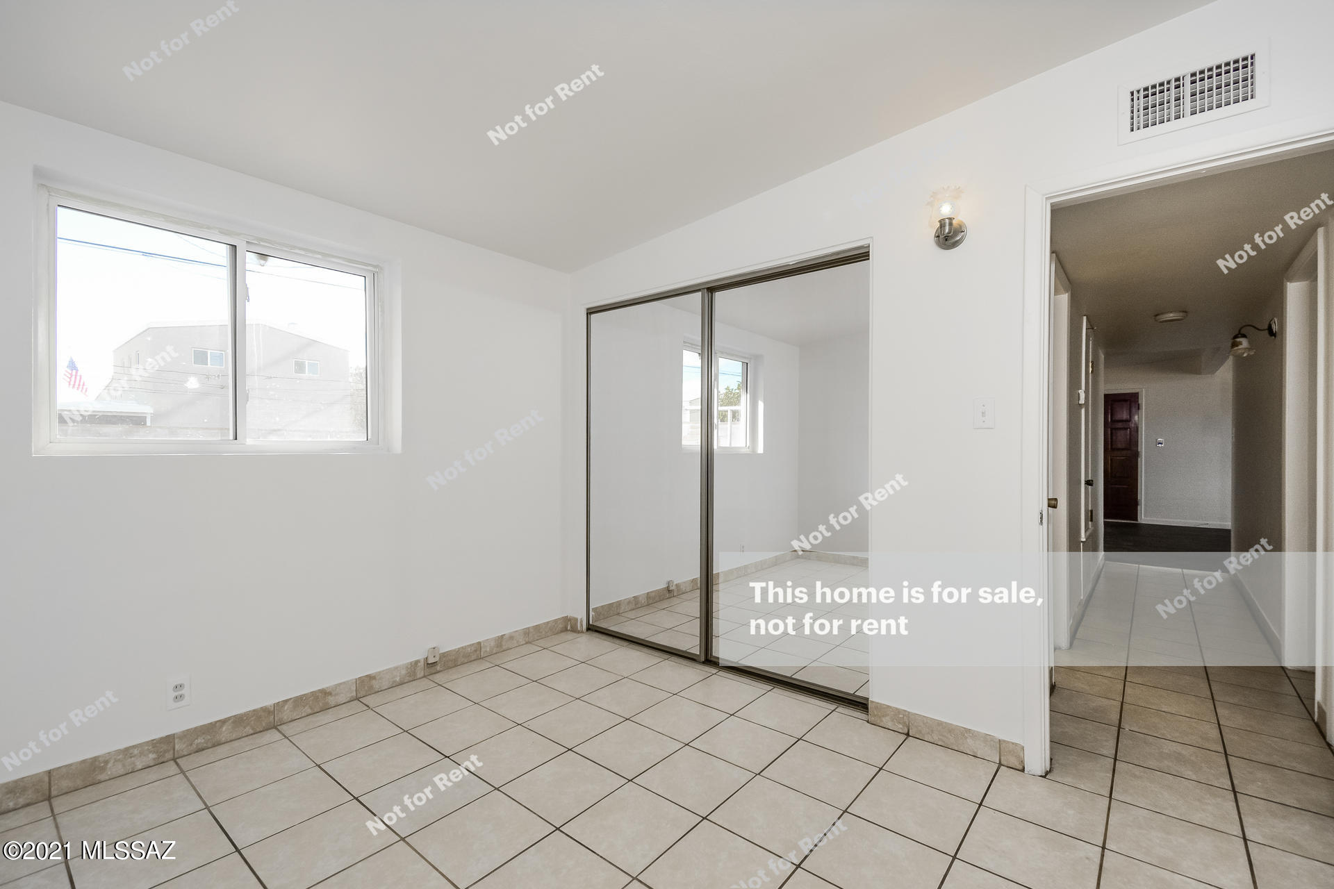 6950 E Calle Neptuno