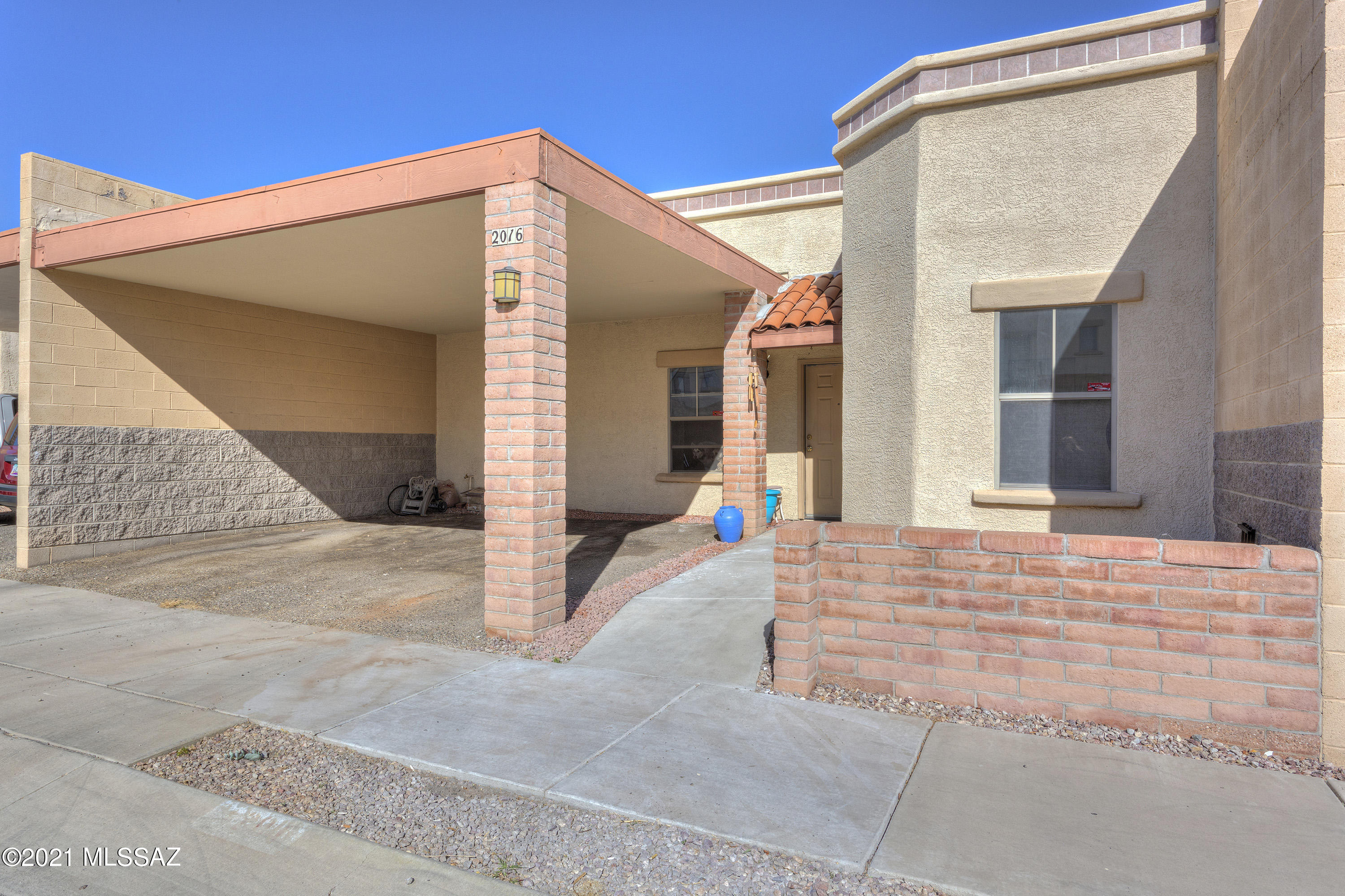 2016 W Bramburgh Court