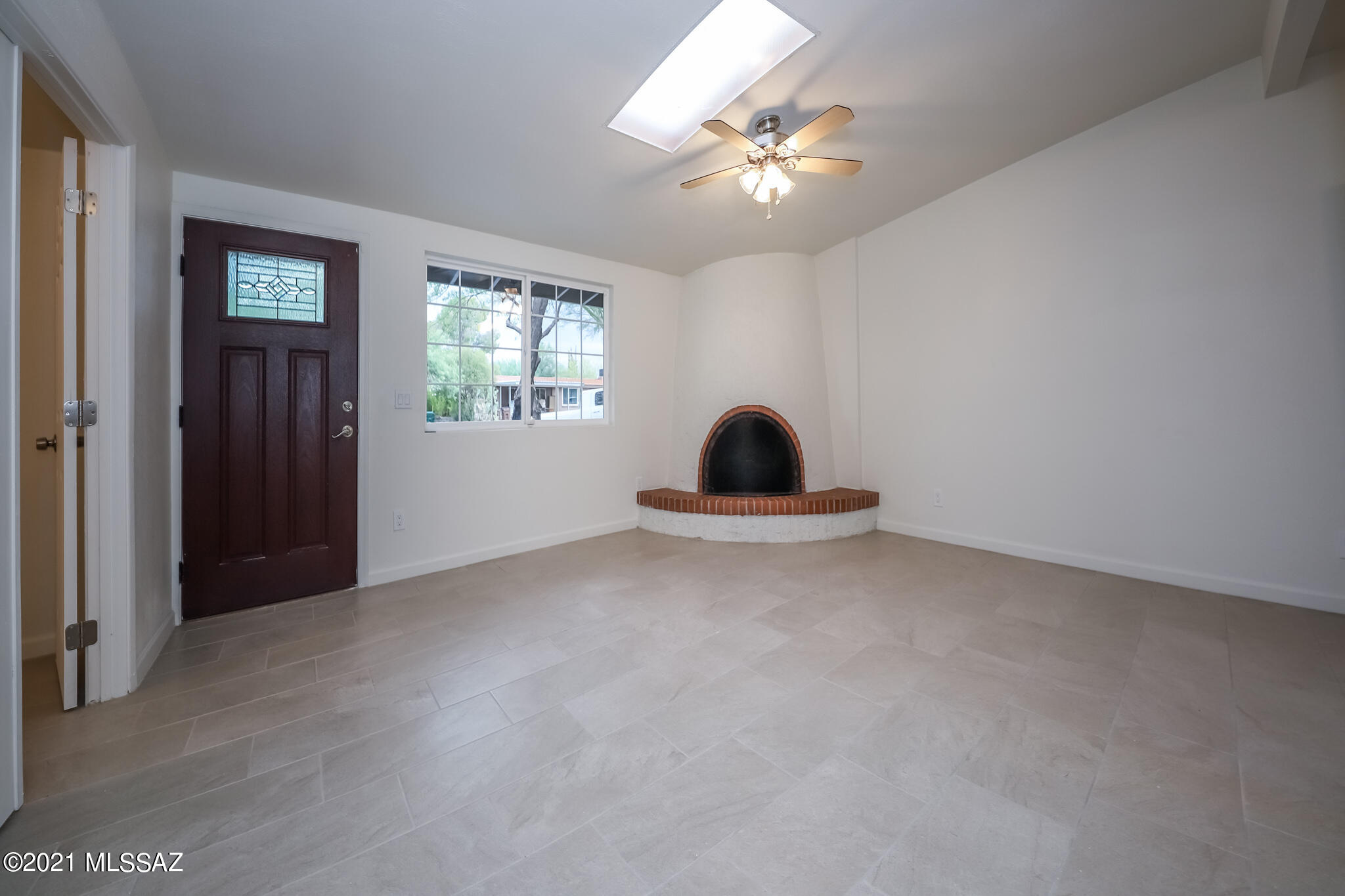 3042 W Liberty Tree Lane