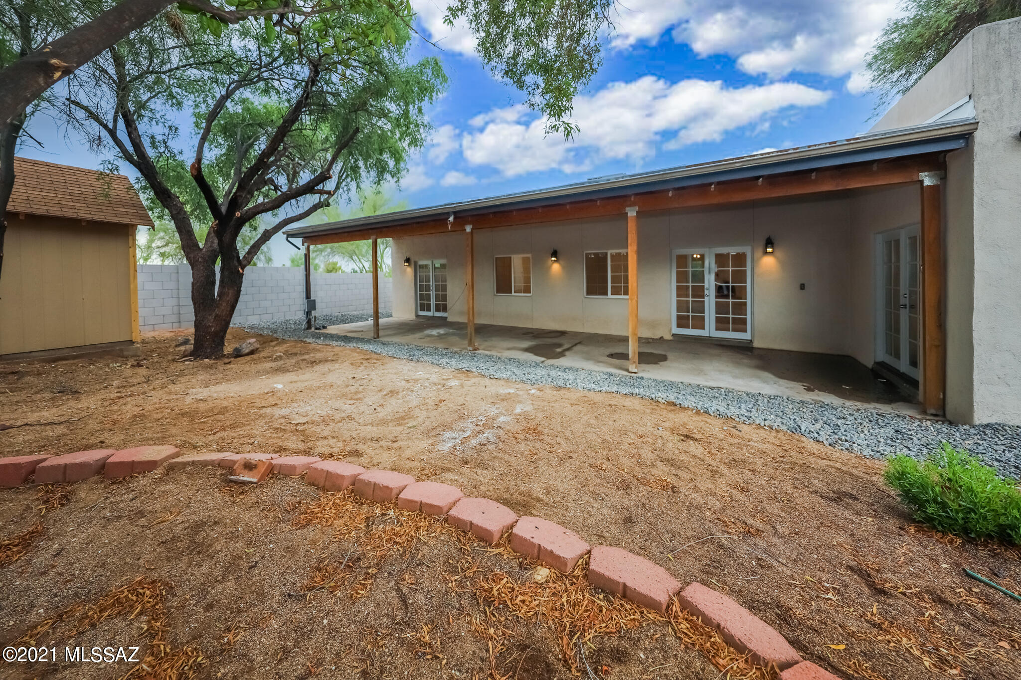 3042 W Liberty Tree Lane