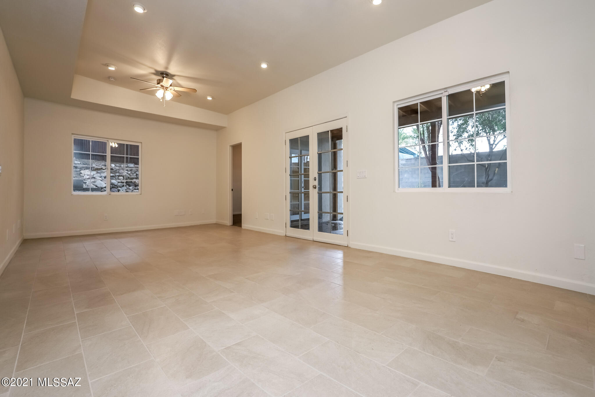 3042 W Liberty Tree Lane