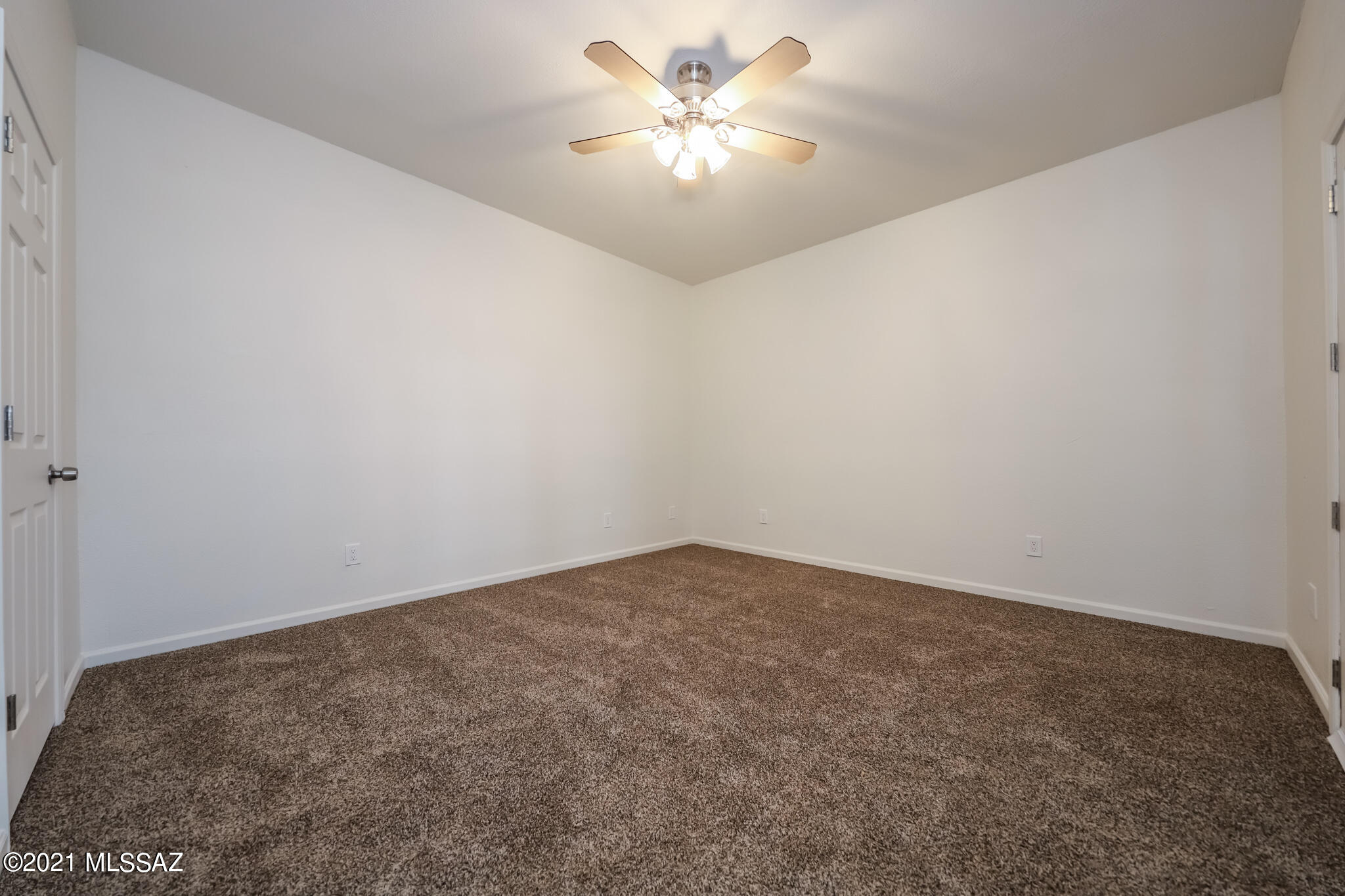 3042 W Liberty Tree Lane