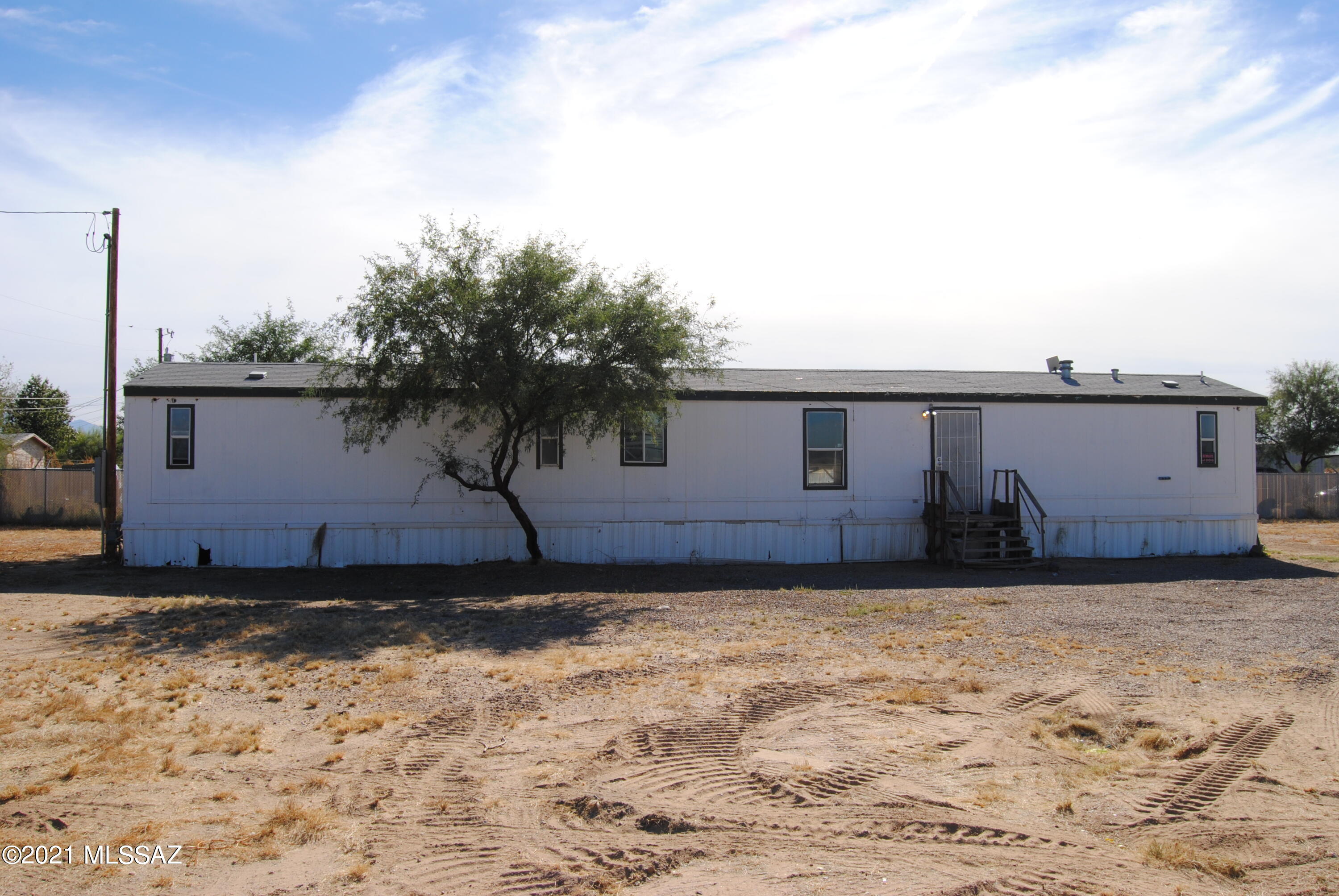 13900 N Adonis Road