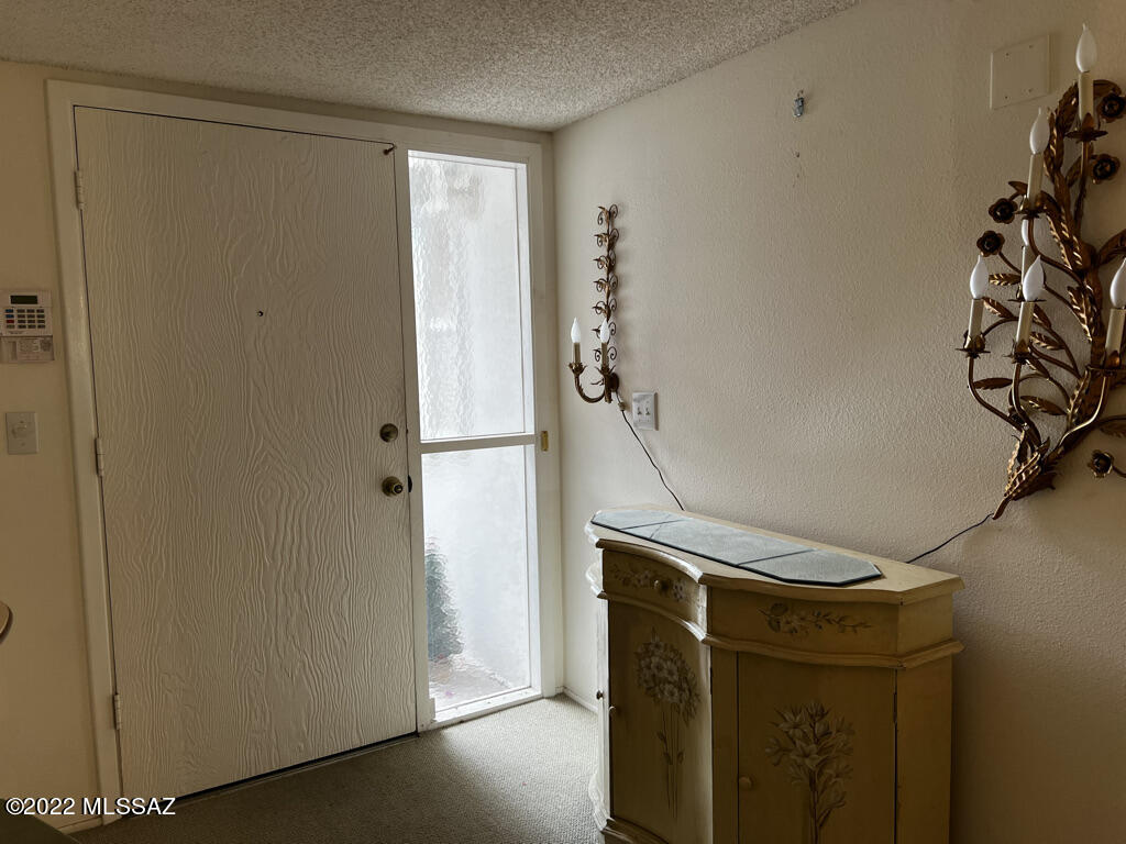 1650 N Paseo Dorado