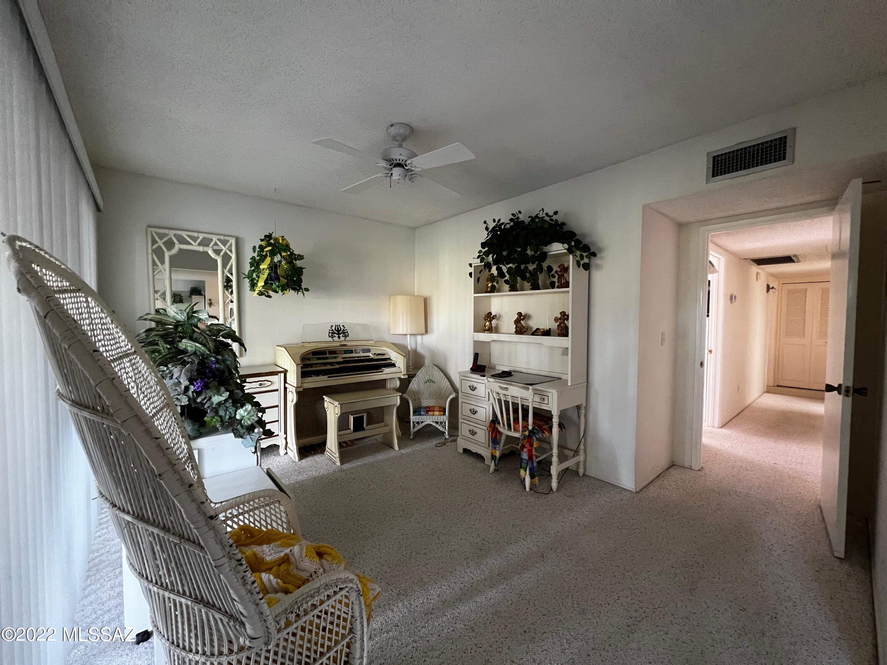 1650 N Paseo Dorado