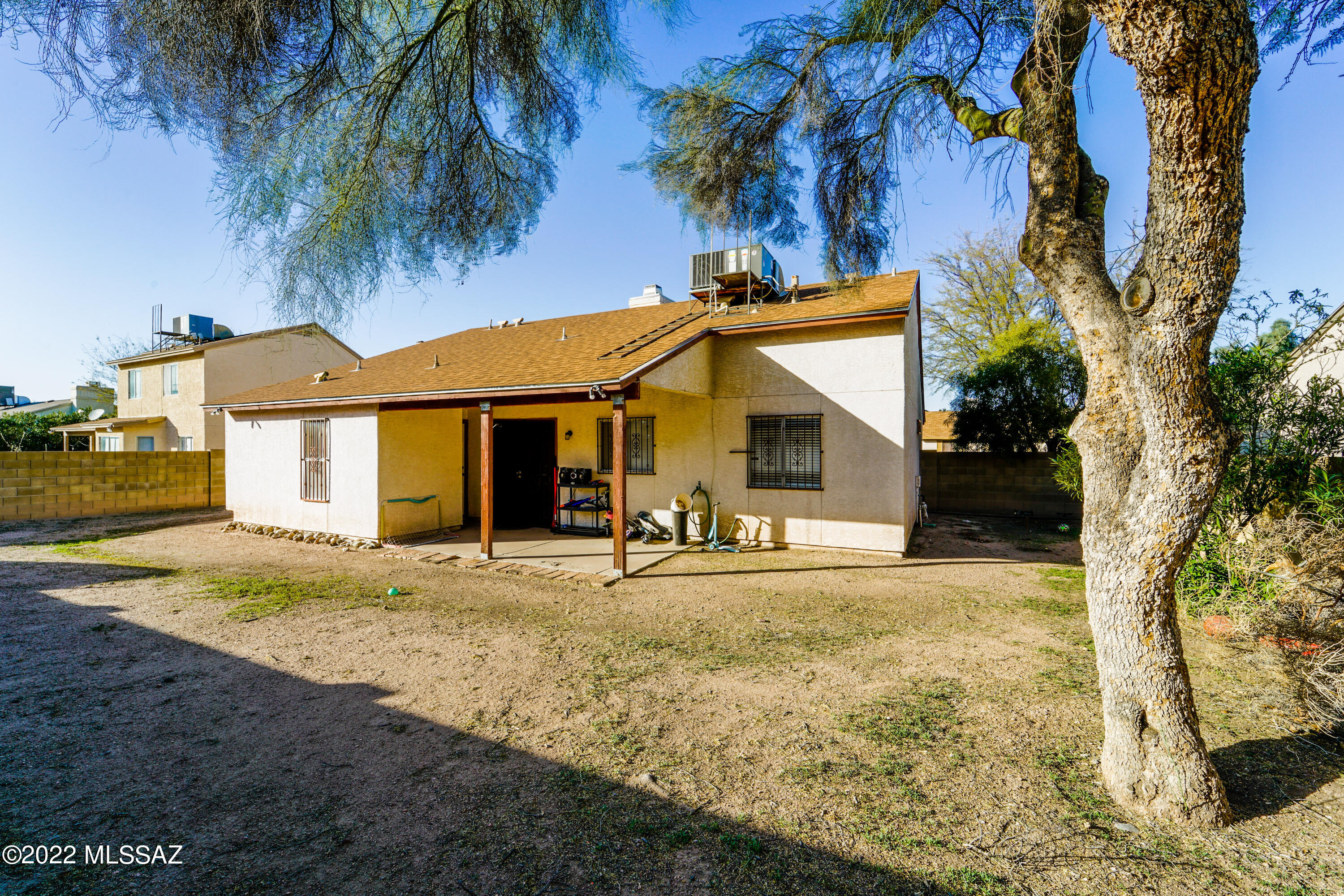 1621 W Colonial Heights