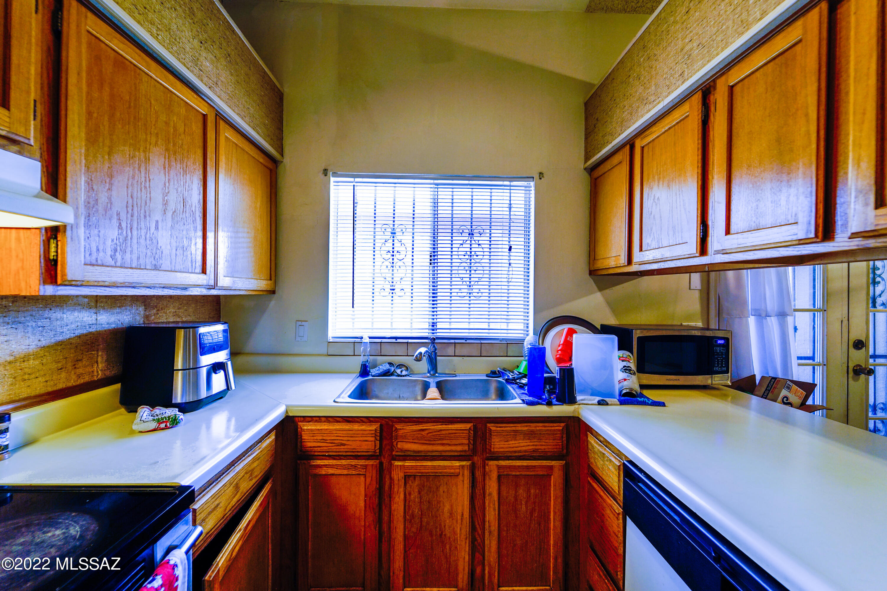1621 W Colonial Heights
