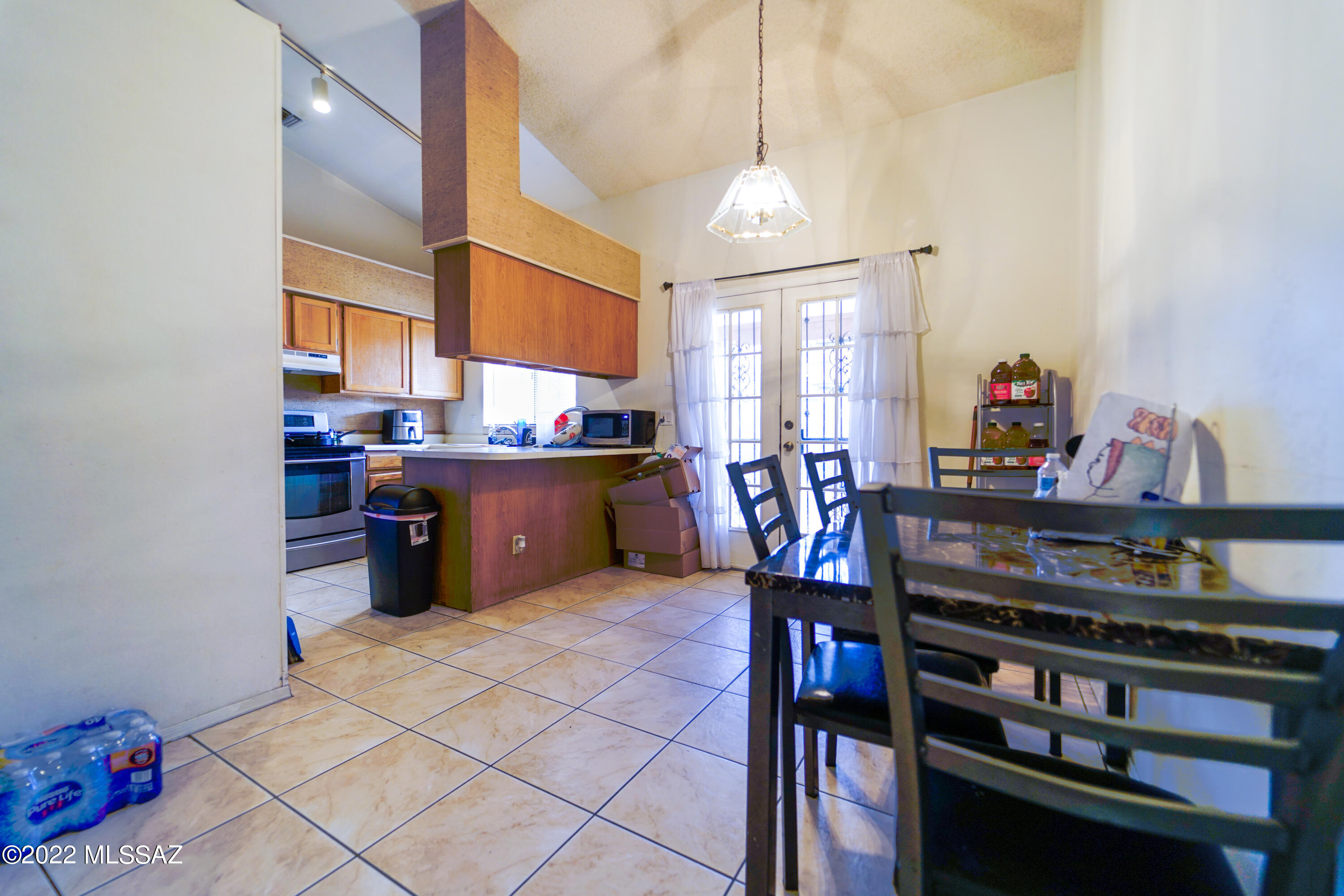1621 W Colonial Heights