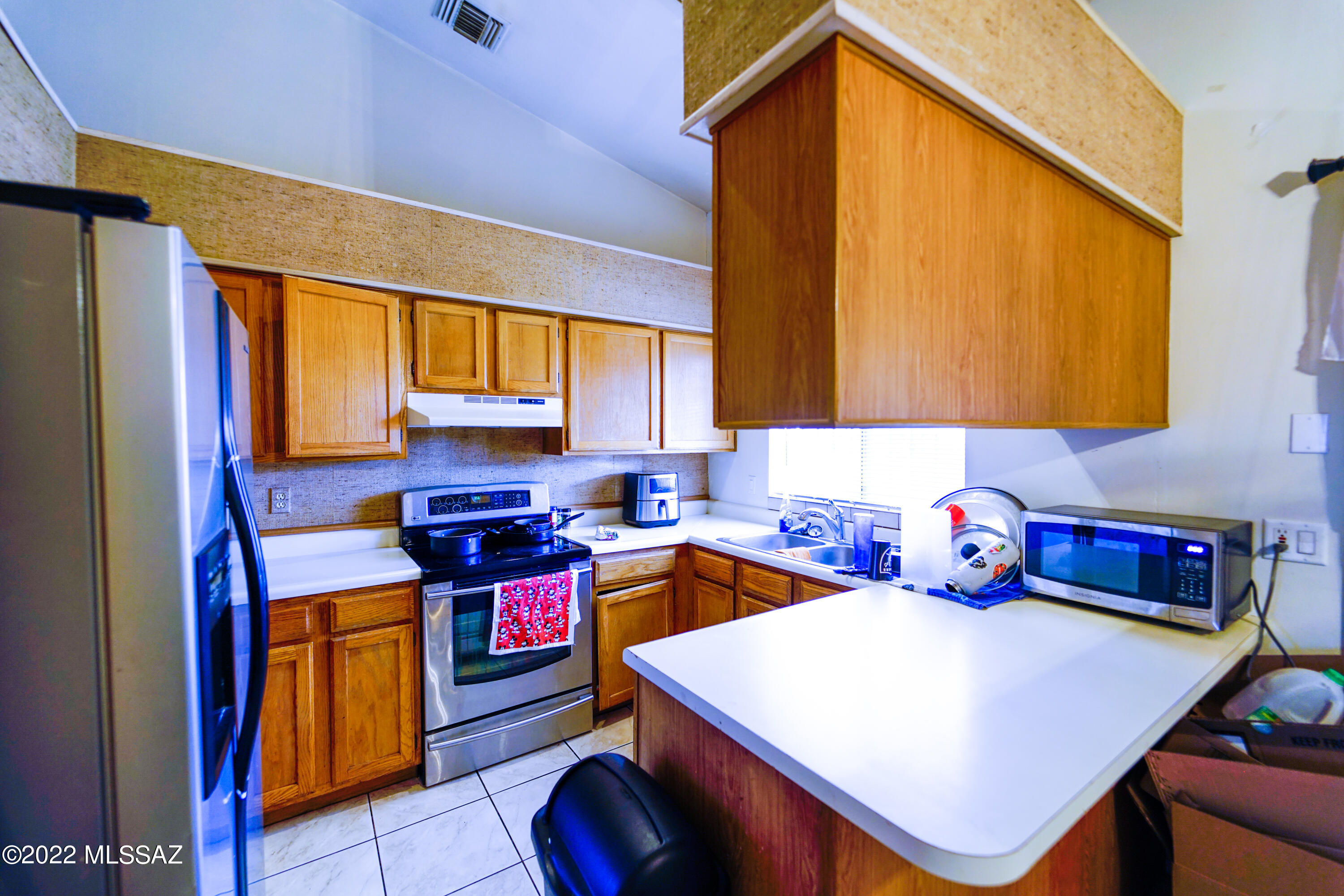 1621 W Colonial Heights