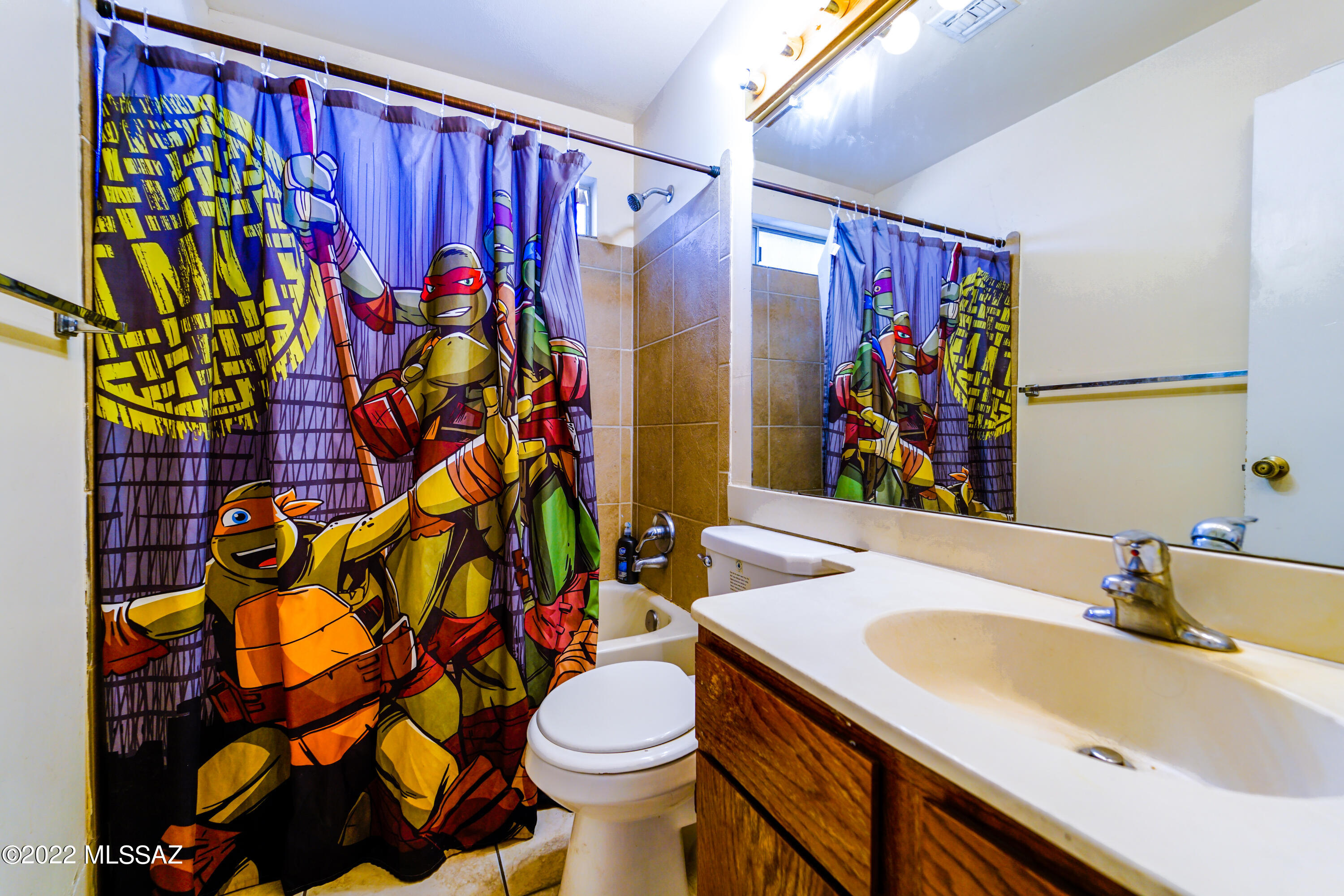 1621 W Colonial Heights