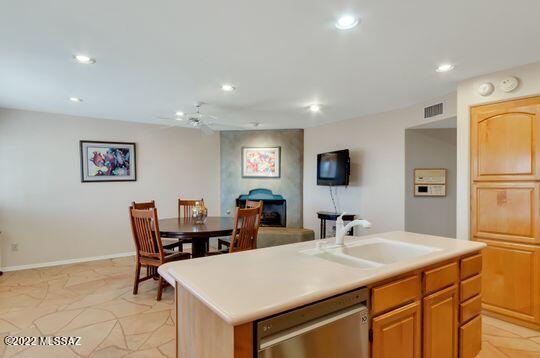 2038 E Calle De Dulcinea