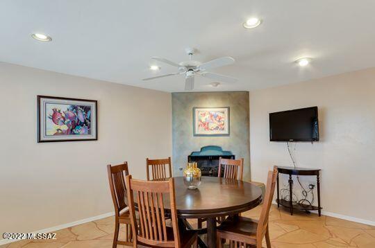 2038 E Calle De Dulcinea