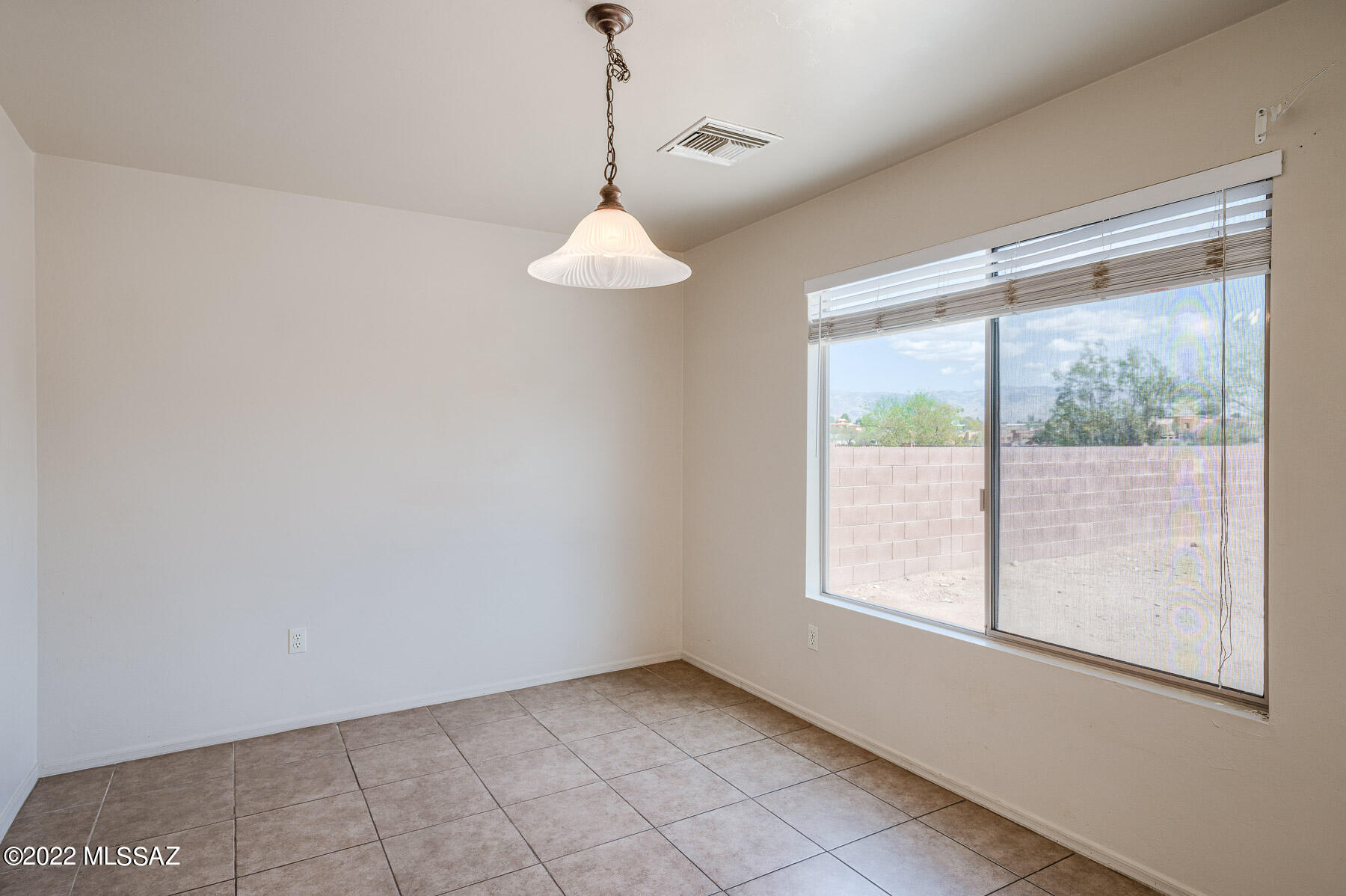 2907 S Pantano Edge Drive