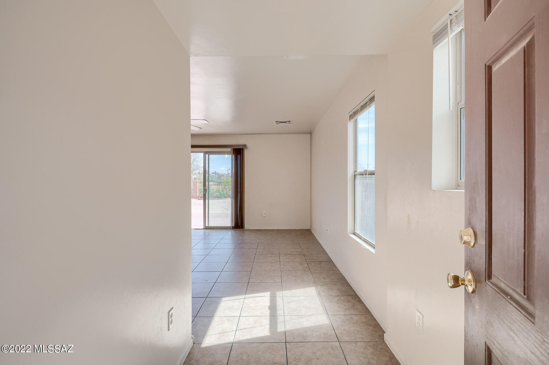 2907 S Pantano Edge Drive