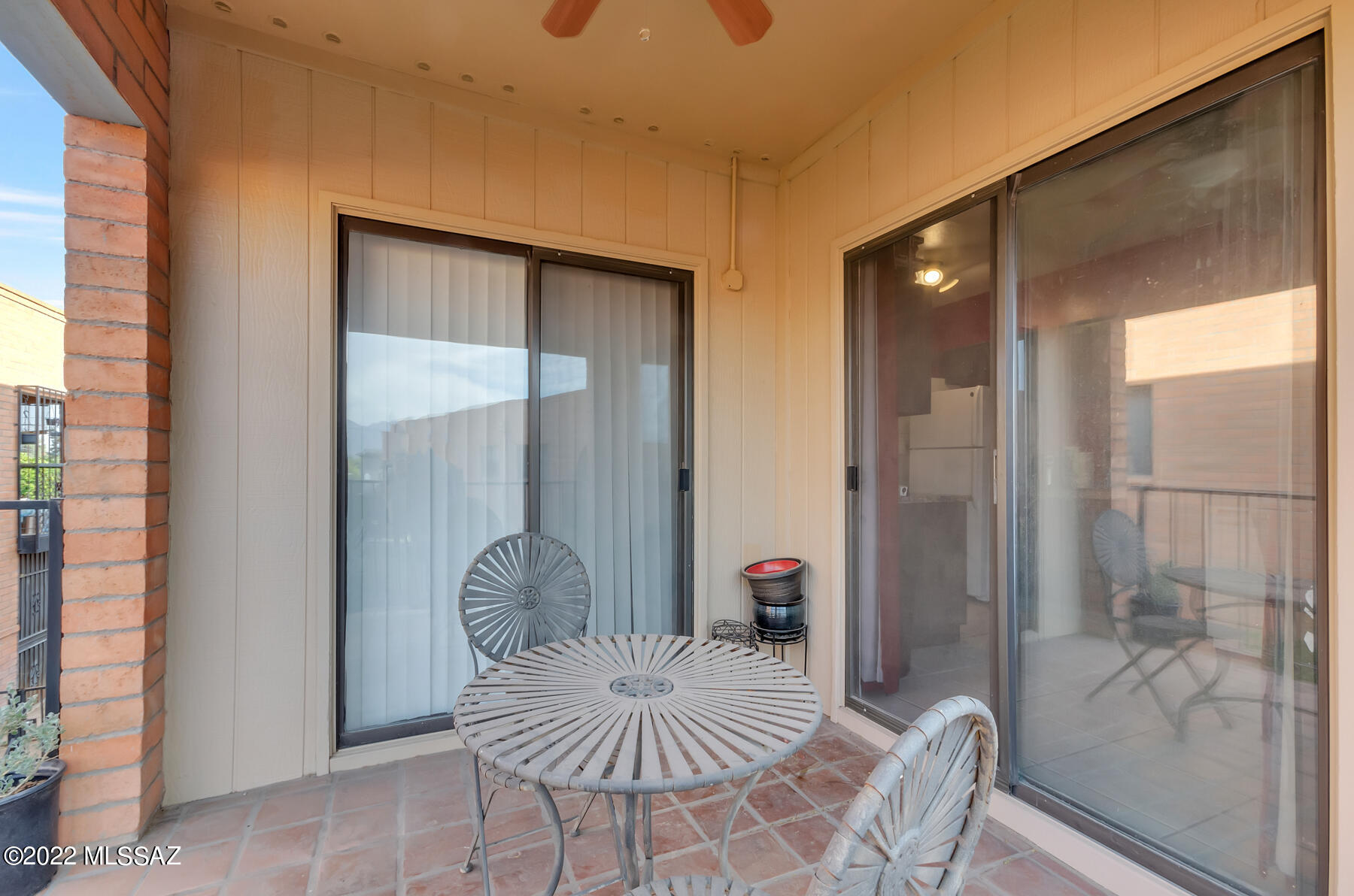 1530 S Columbus Boulevard Unit: 5