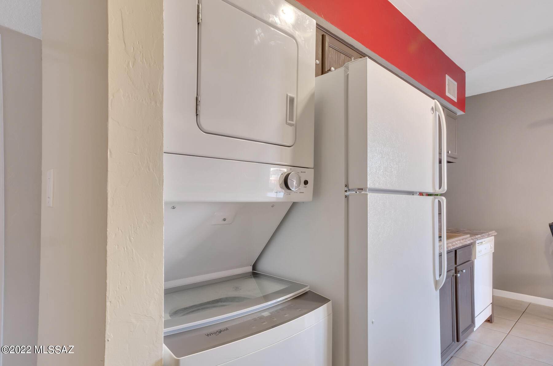 1530 S Columbus Boulevard Unit: 5