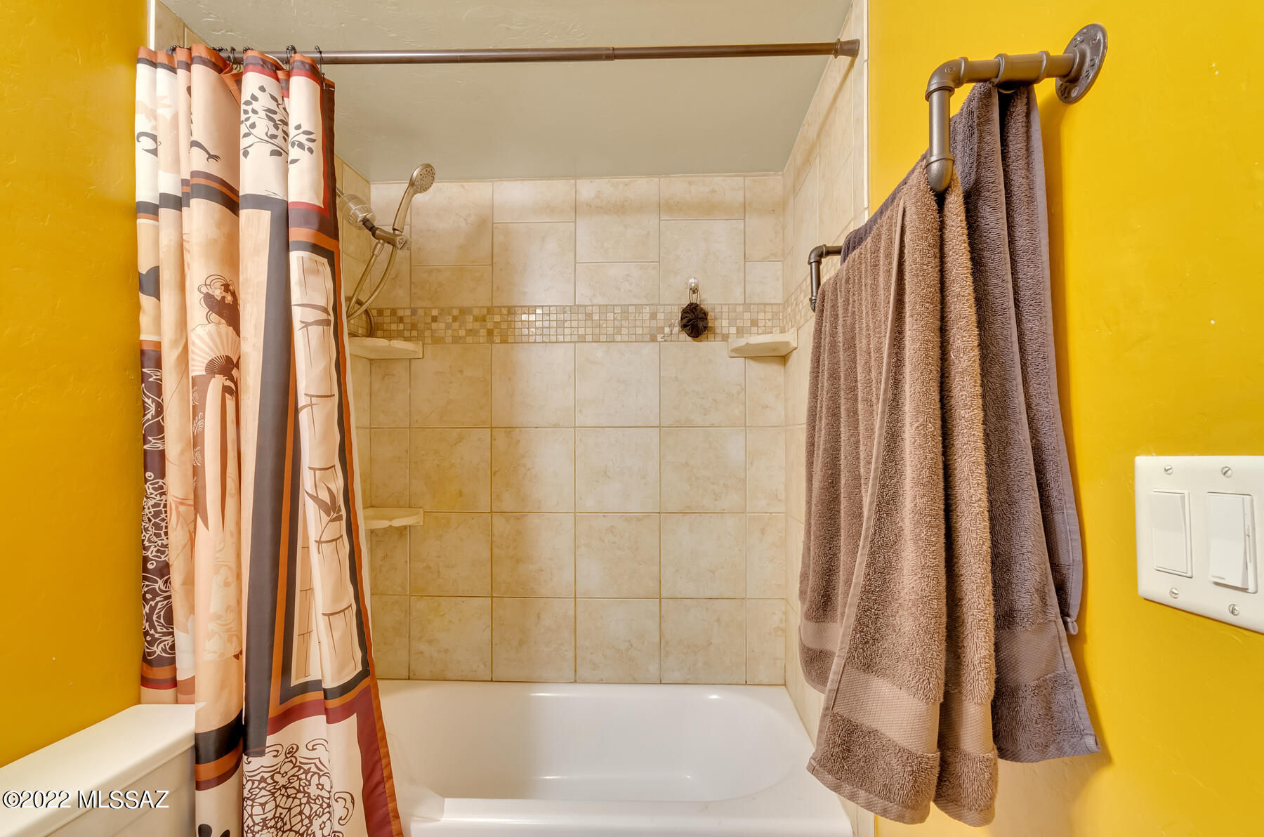 1530 S Columbus Boulevard Unit: 5