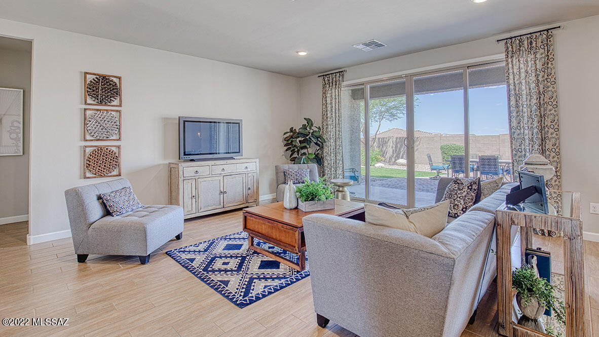 12565 W Old Farm Court