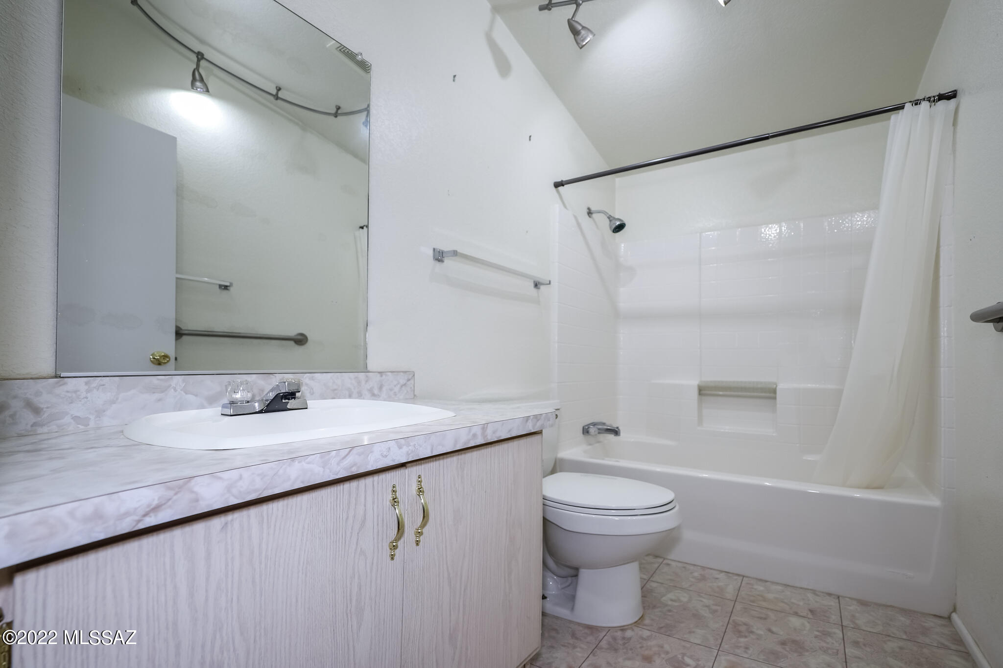 4939 N River Valley Loop