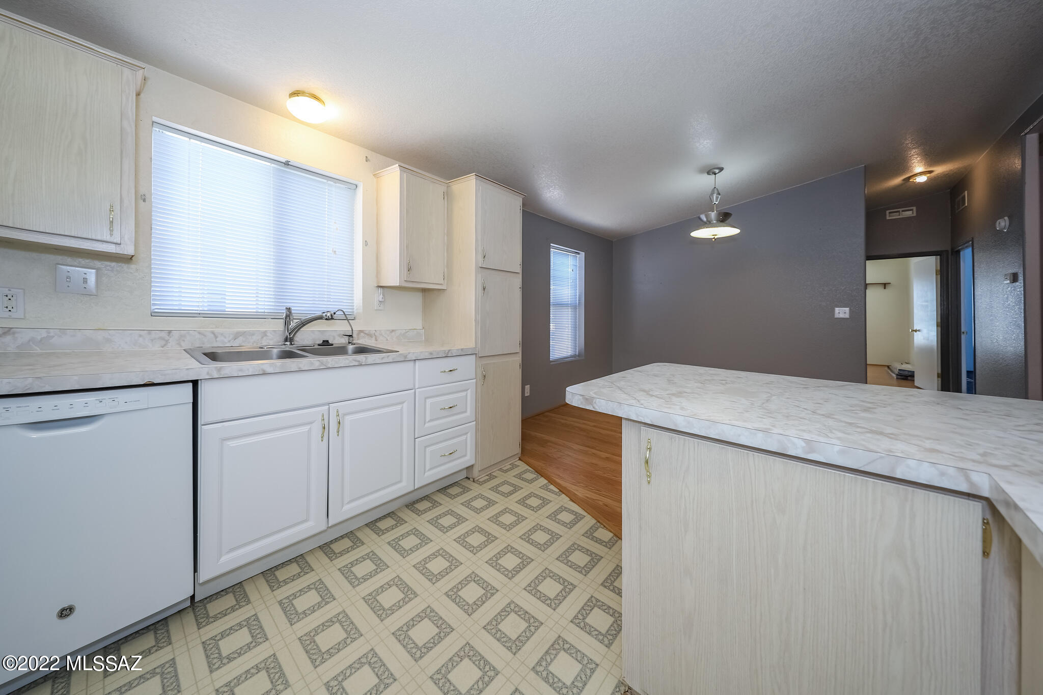 4939 N River Valley Loop