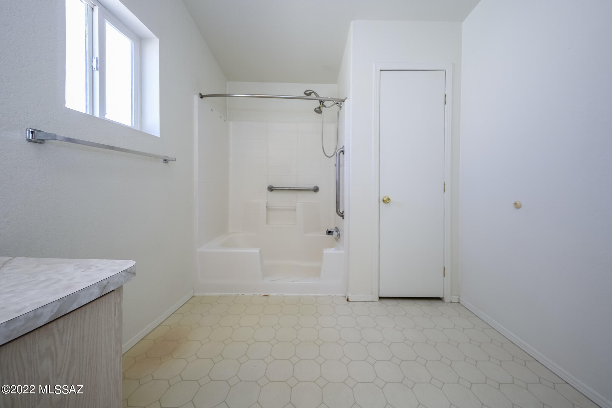 4939 N River Valley Loop