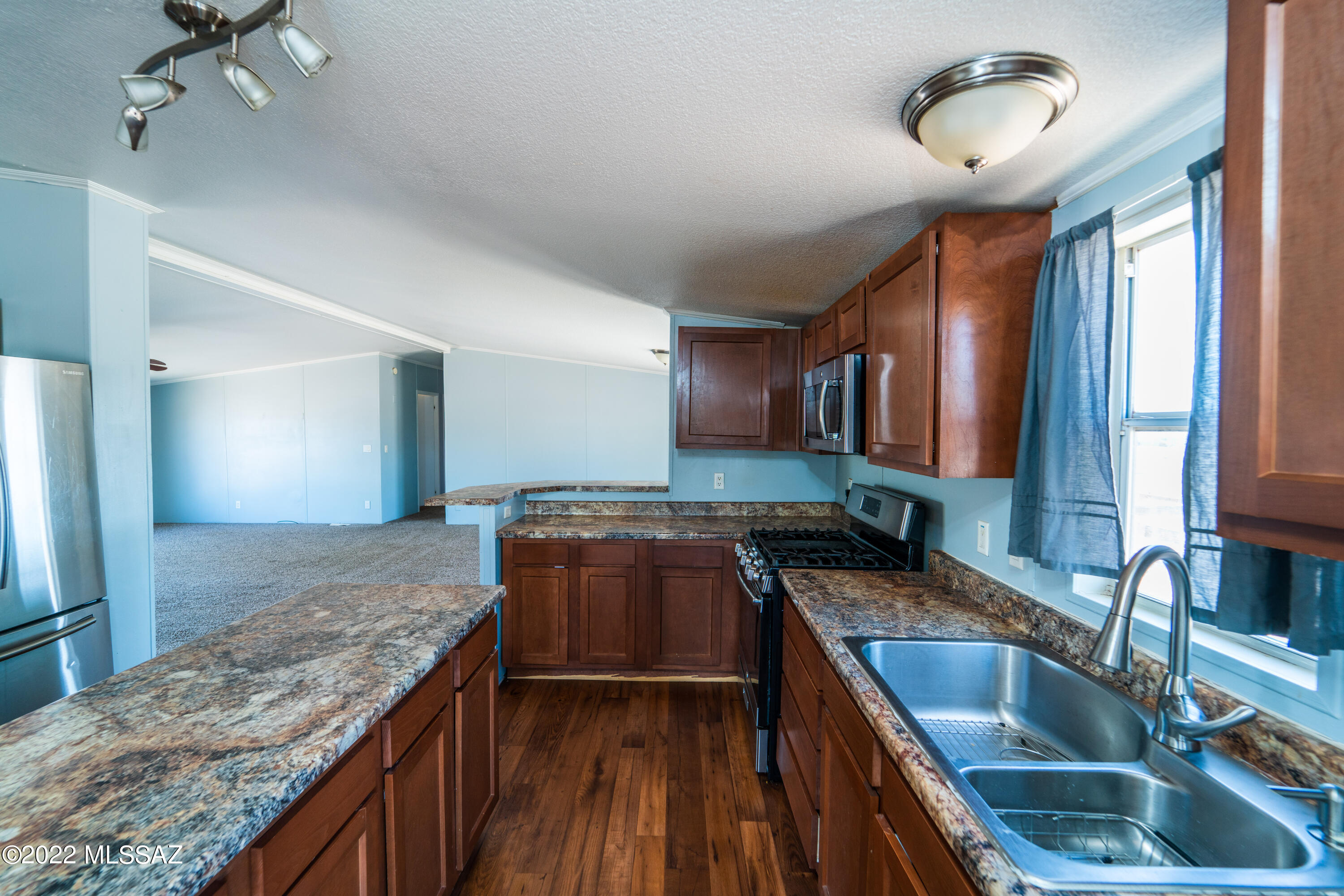 17055 W Calle Carmela