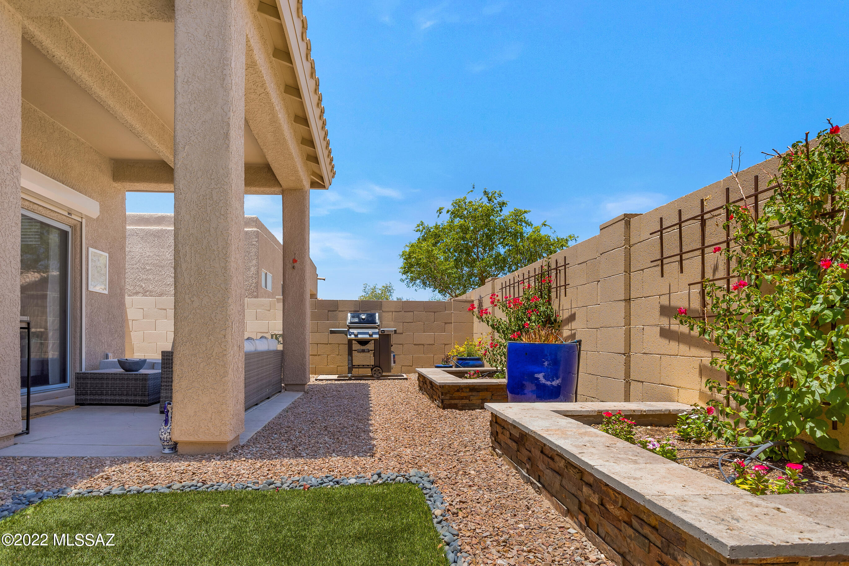 1890 W River Otter Drive