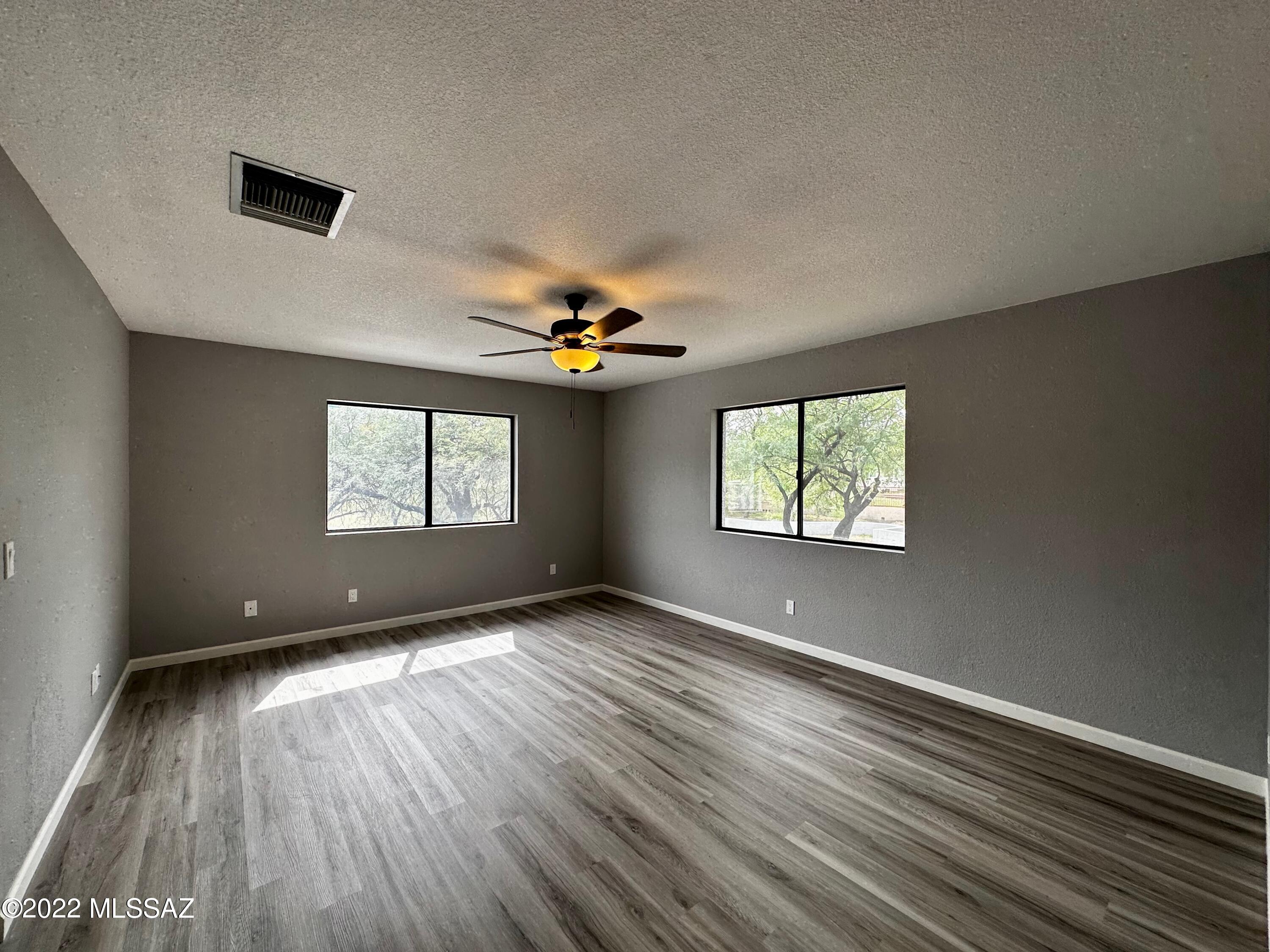 5335 E Starhaven Lane