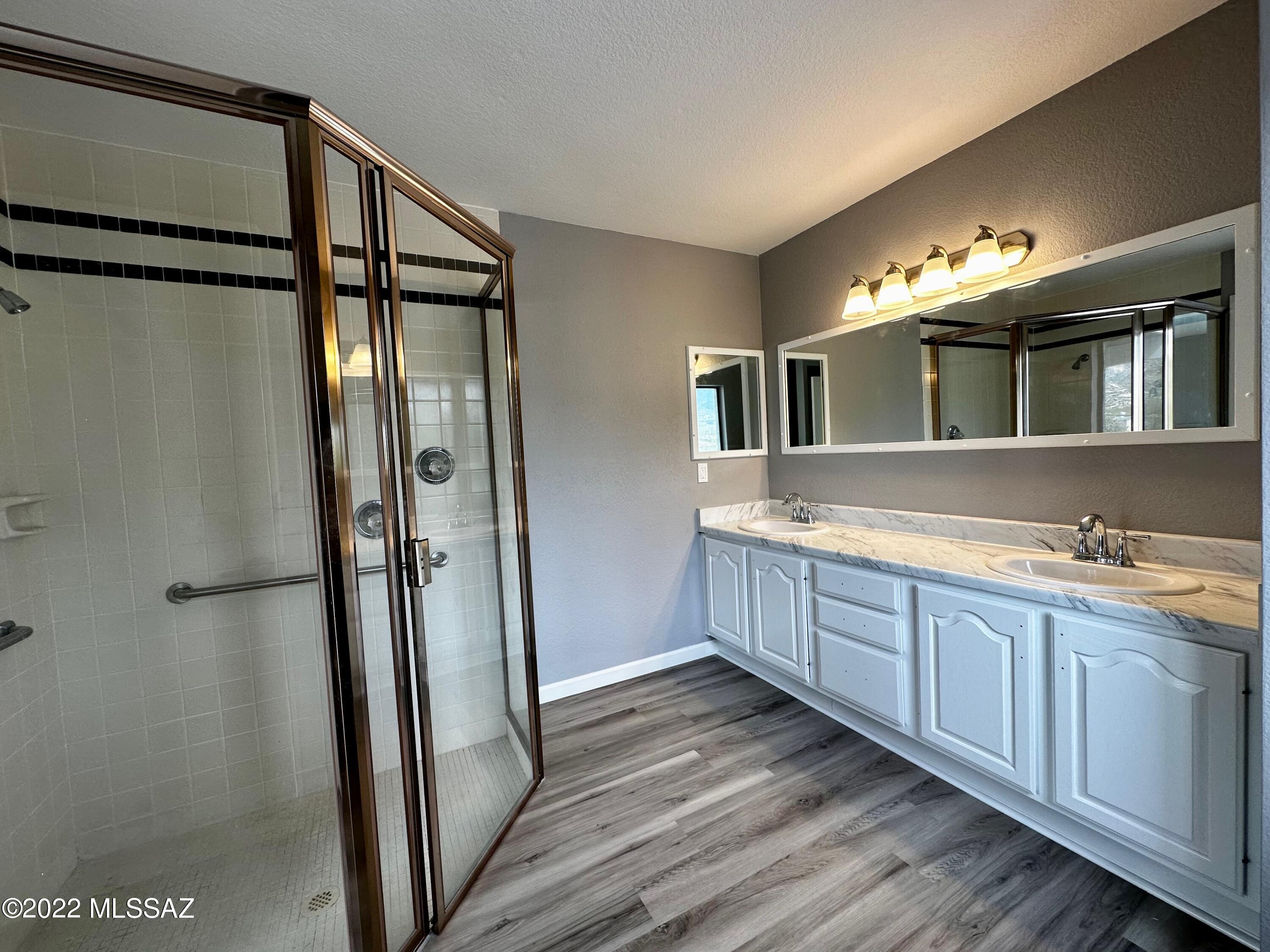 5335 E Starhaven Lane
