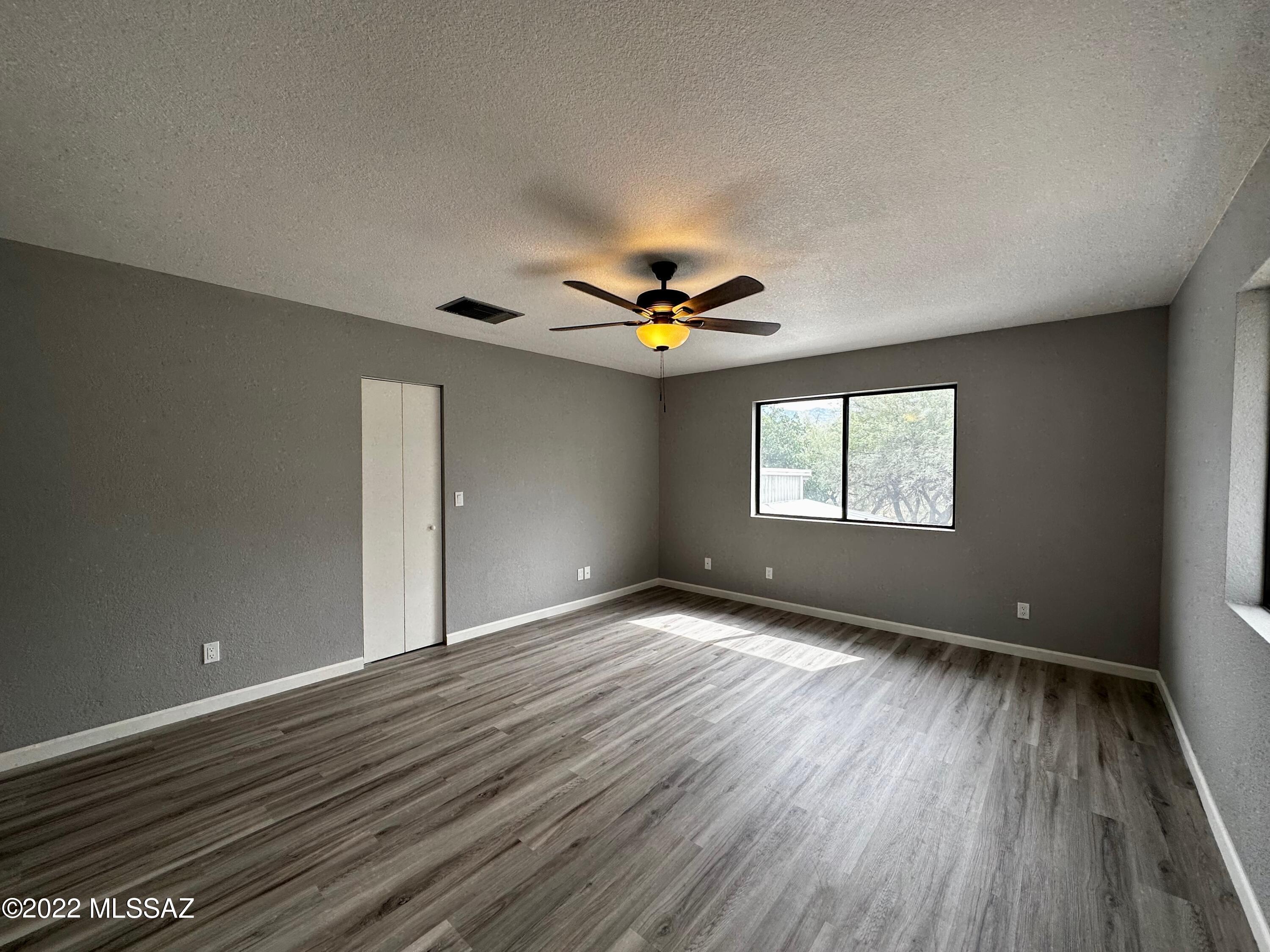 5335 E Starhaven Lane
