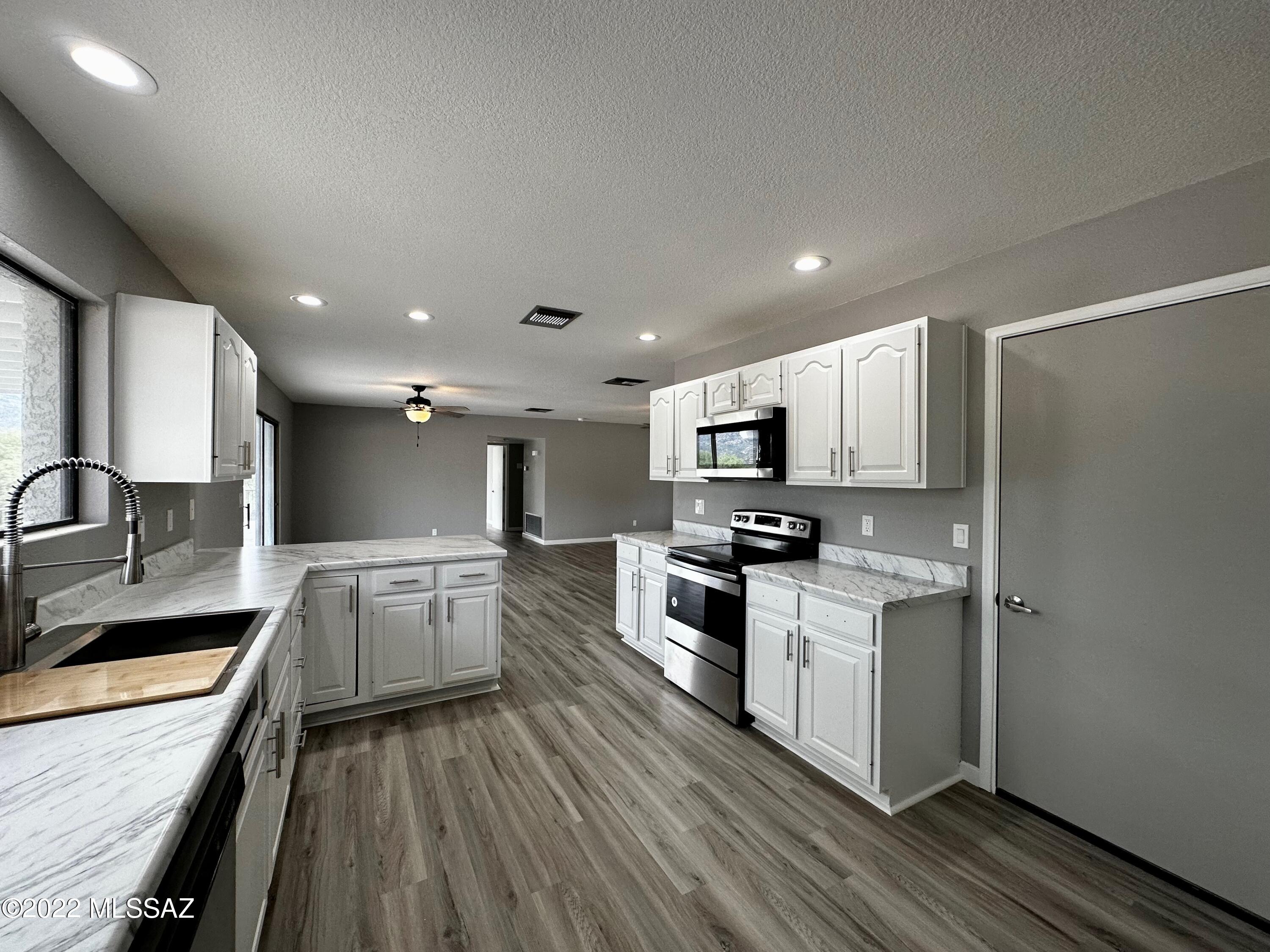 5335 E Starhaven Lane