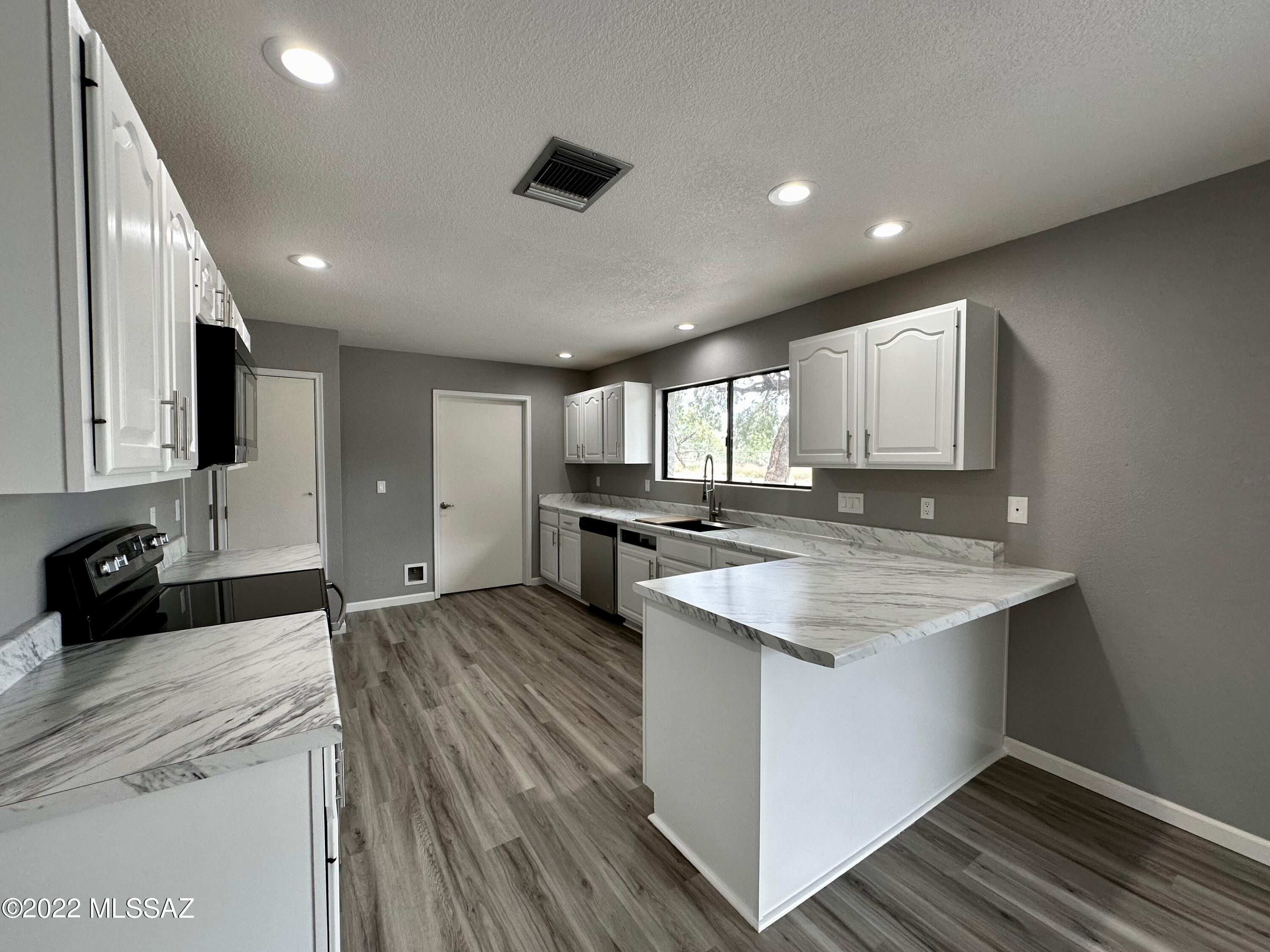 5335 E Starhaven Lane