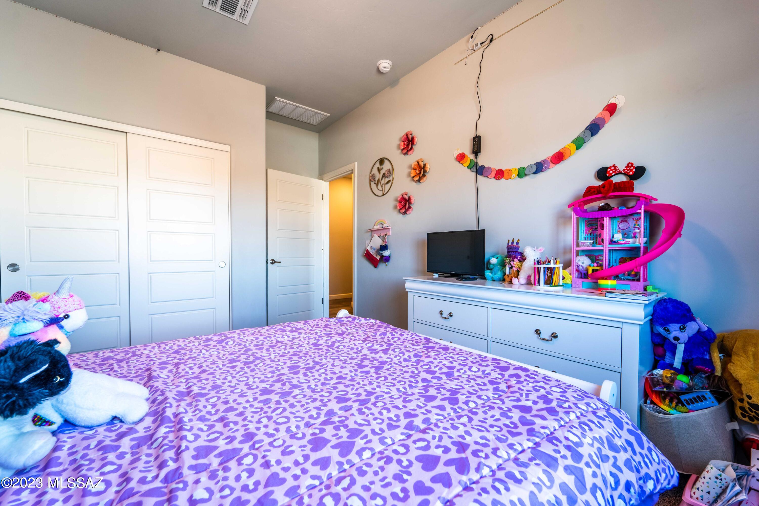 2768 E Calle Joya de Ventura
