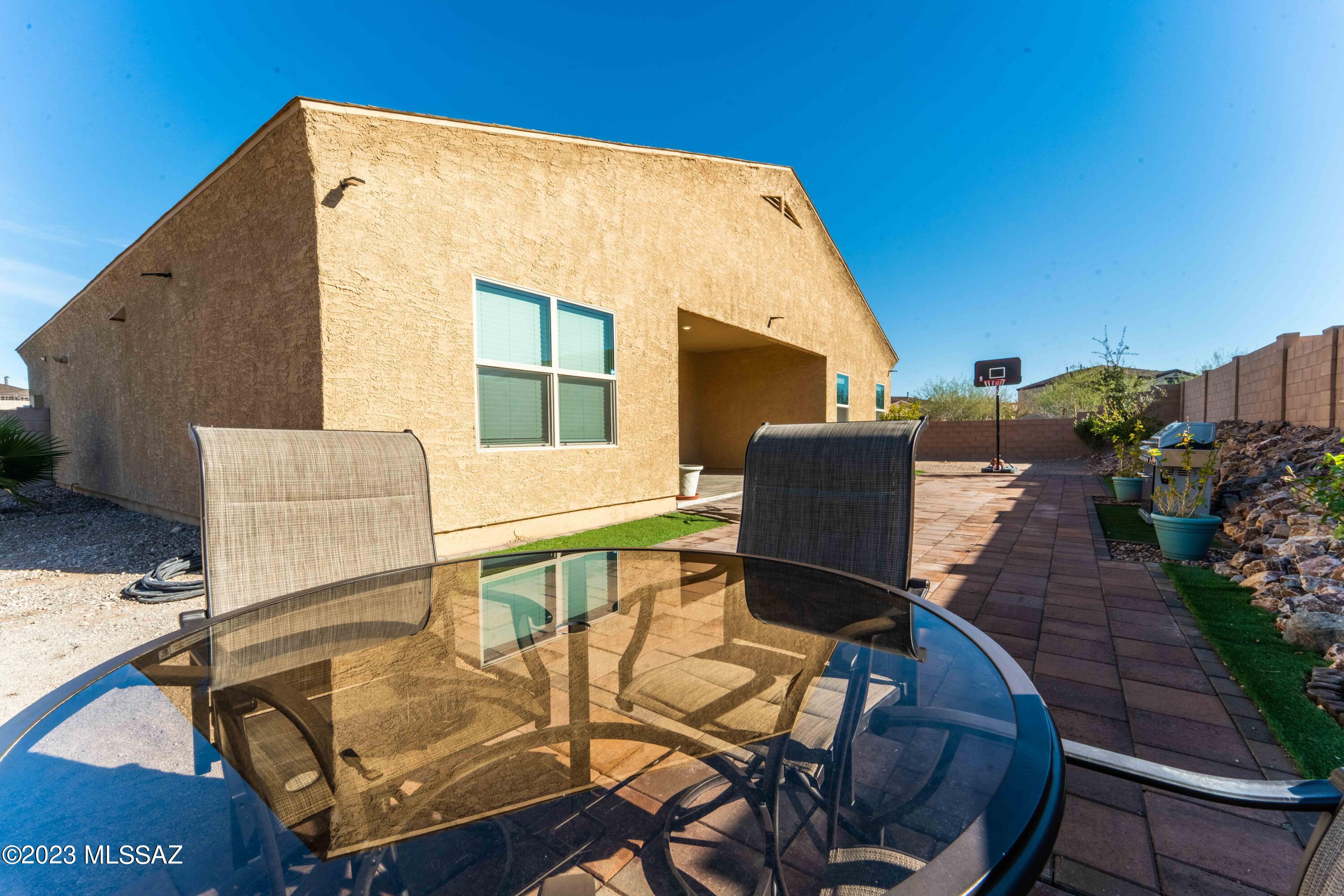 2768 E Calle Joya de Ventura