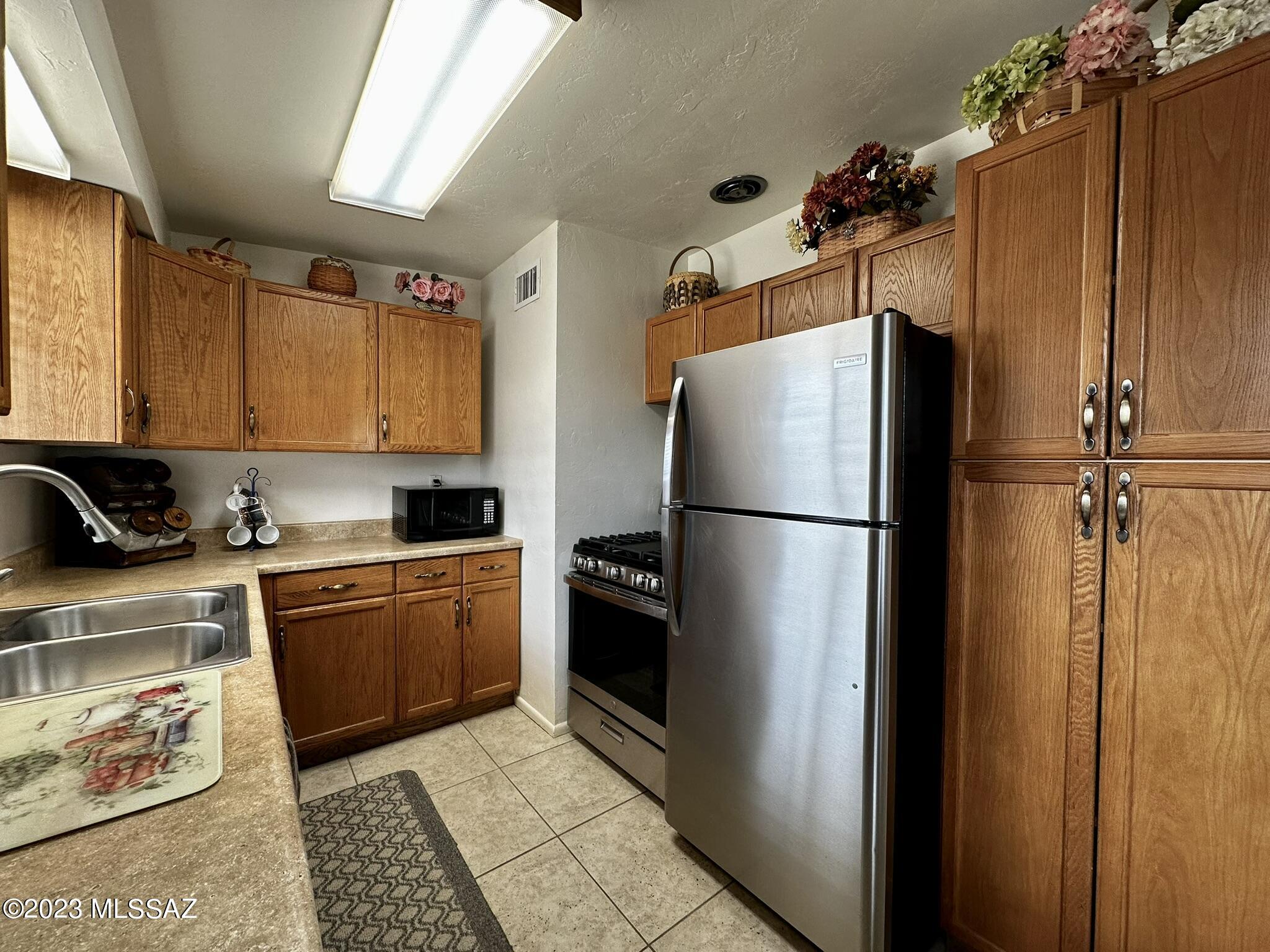 5409 S Lansing Stravenue