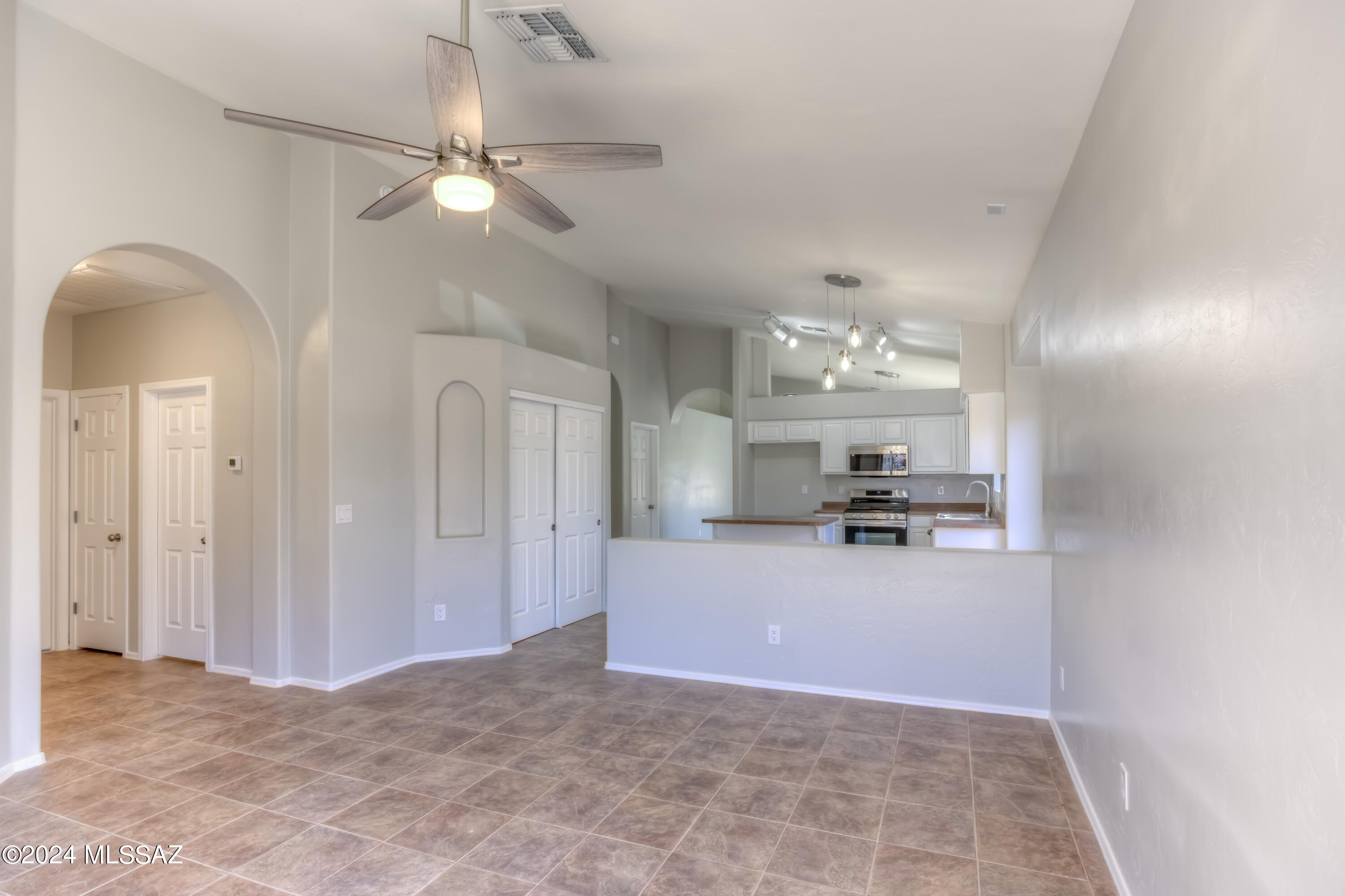 6135 W Sandburg Court