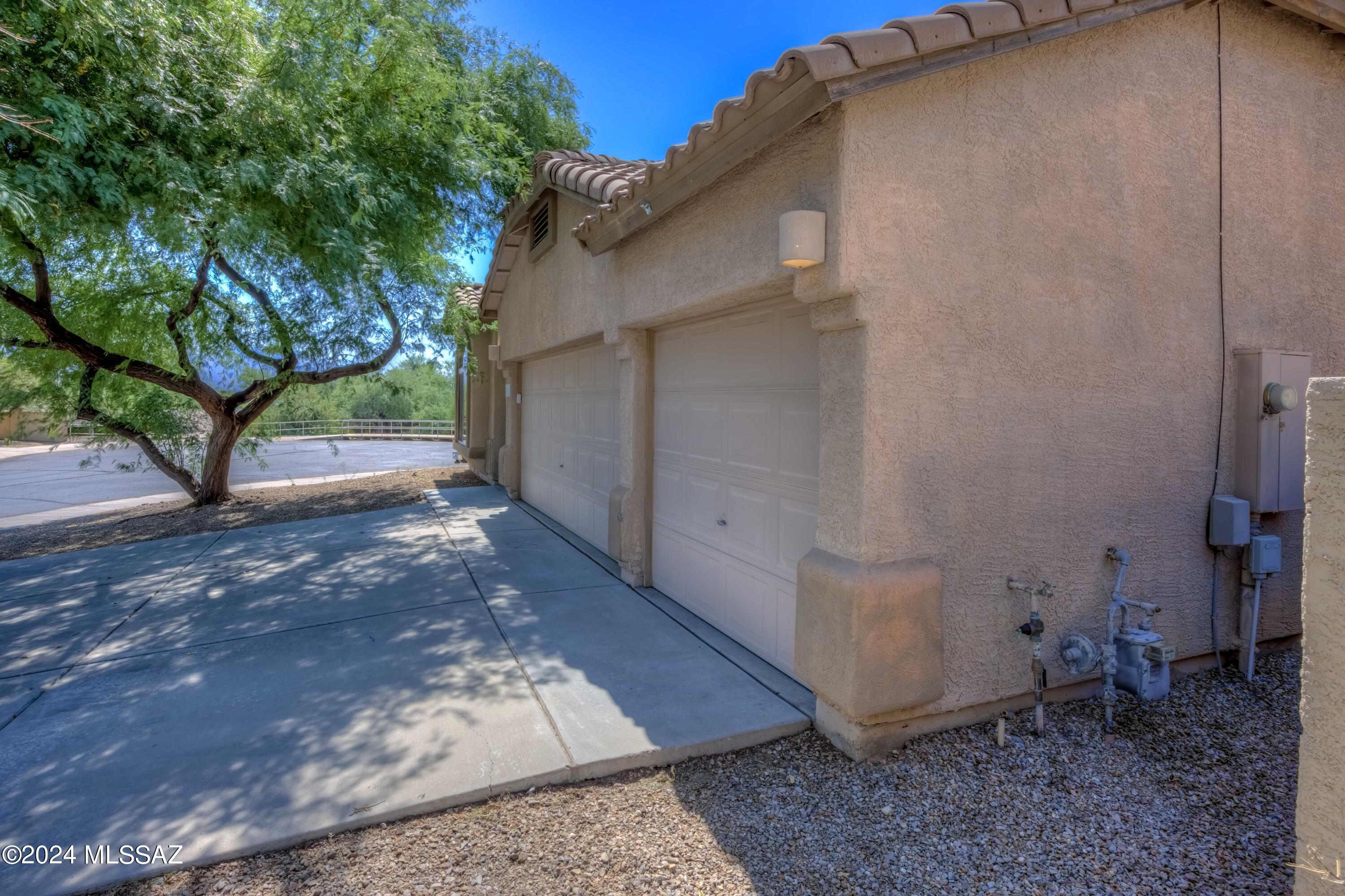 6135 W Sandburg Court