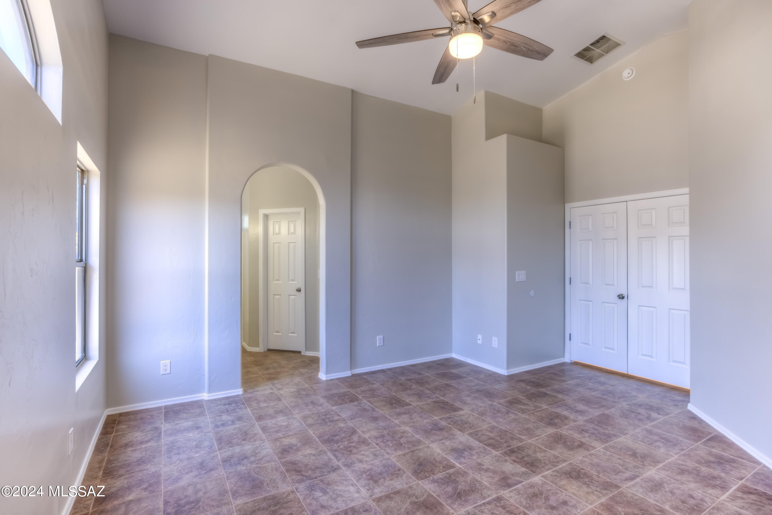 6135 W Sandburg Court