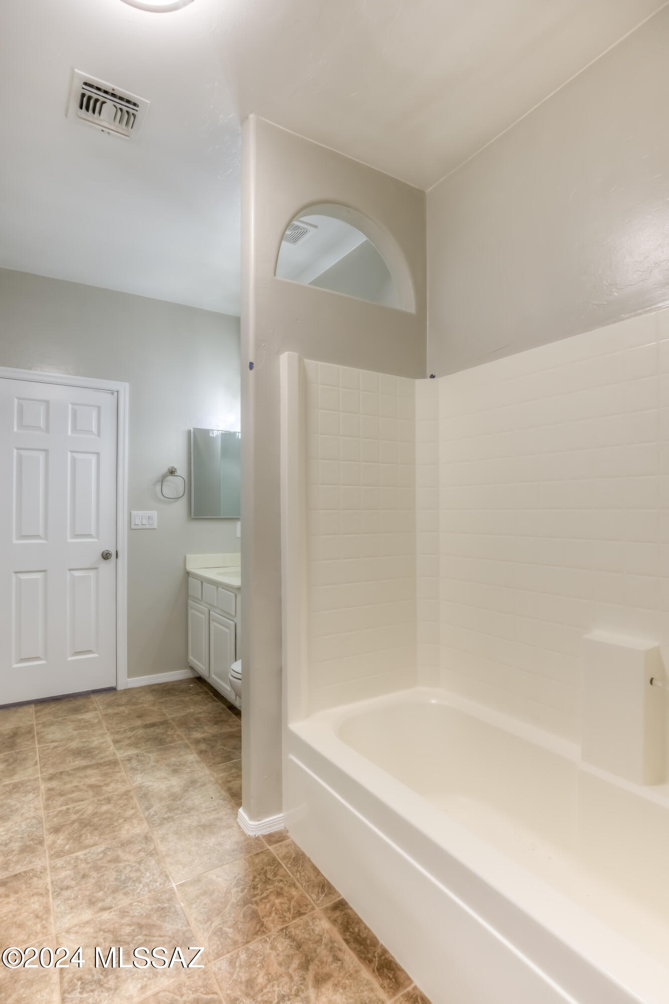 6135 W Sandburg Court