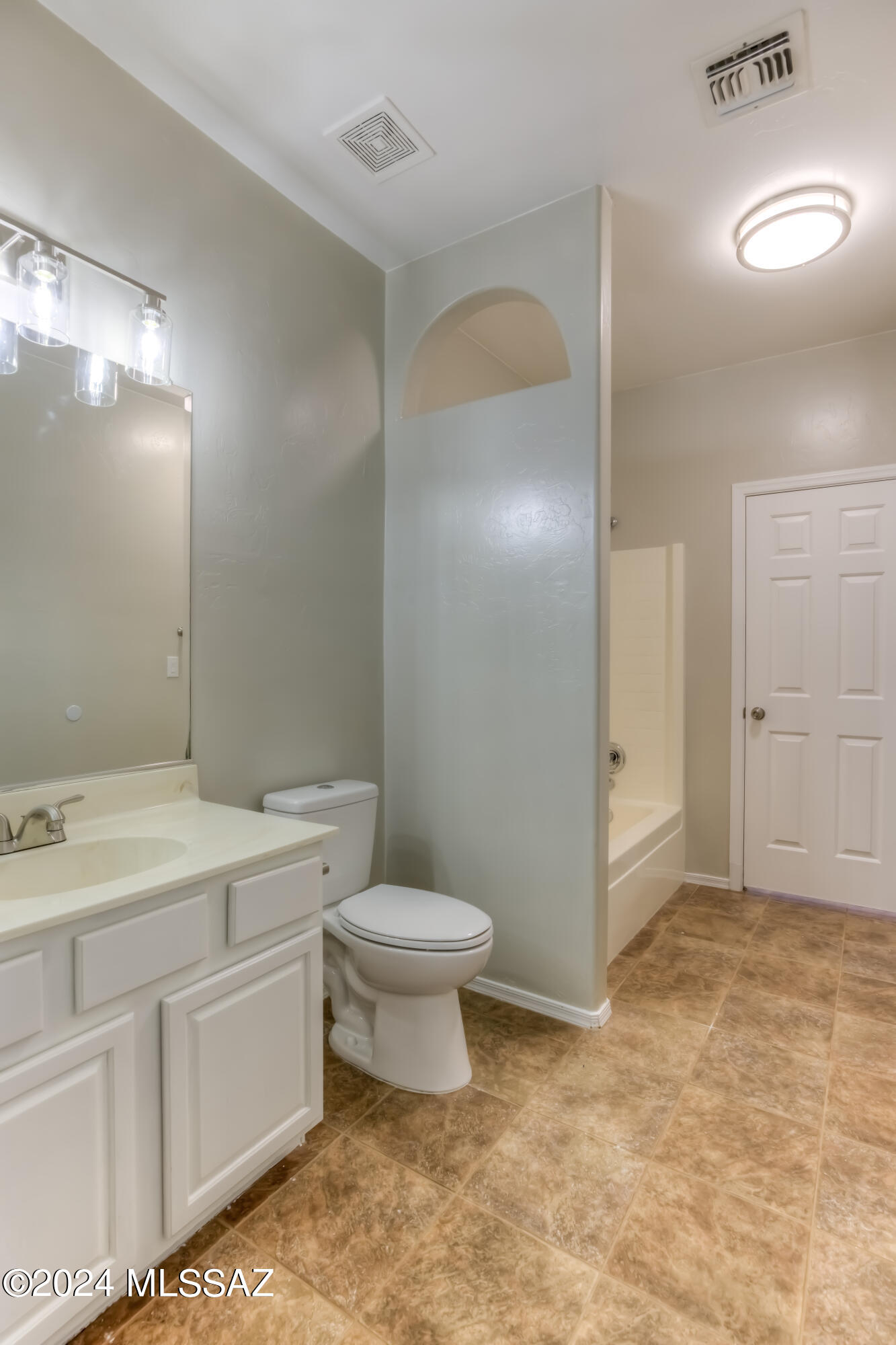 6135 W Sandburg Court