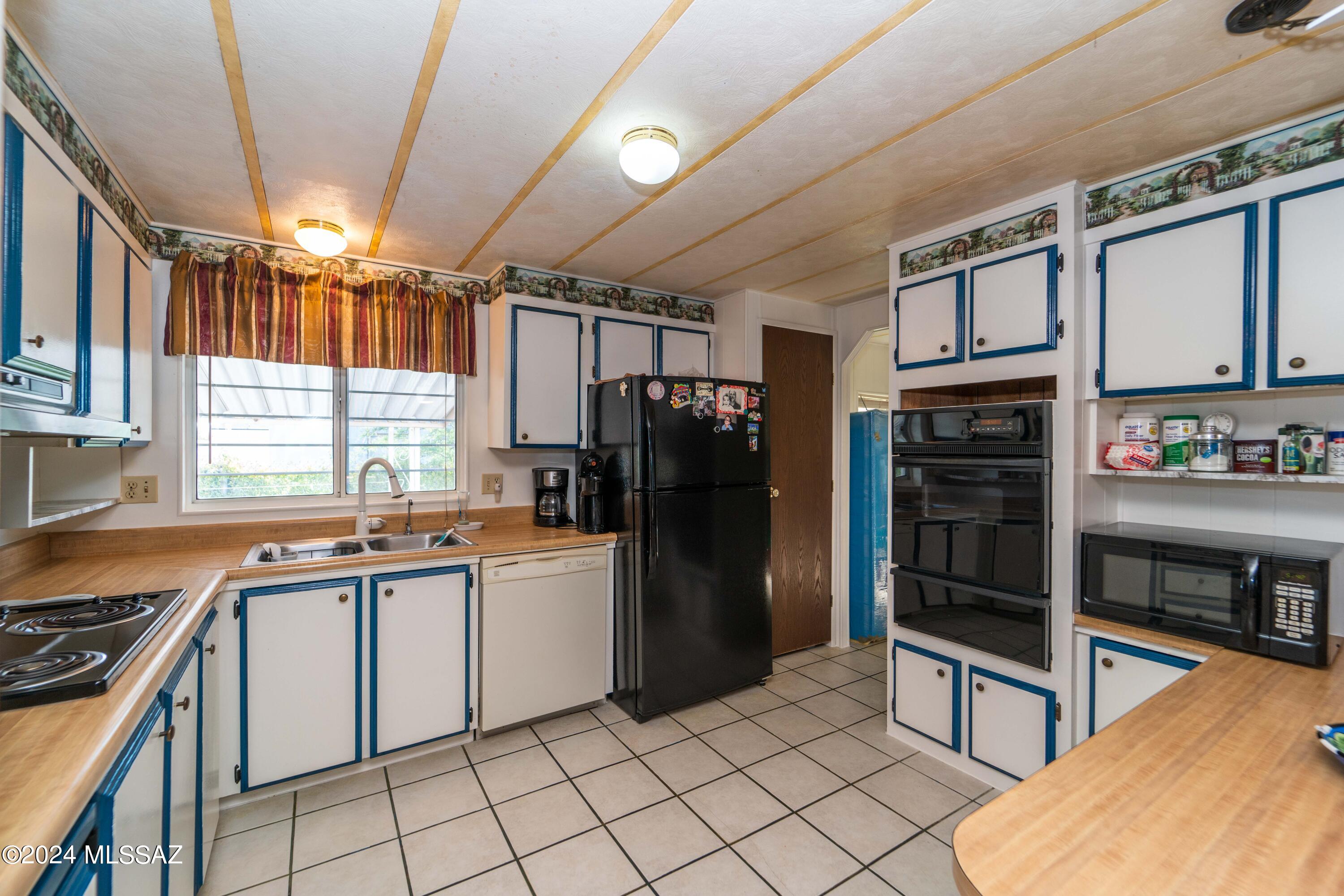 1326 E Ginter Road