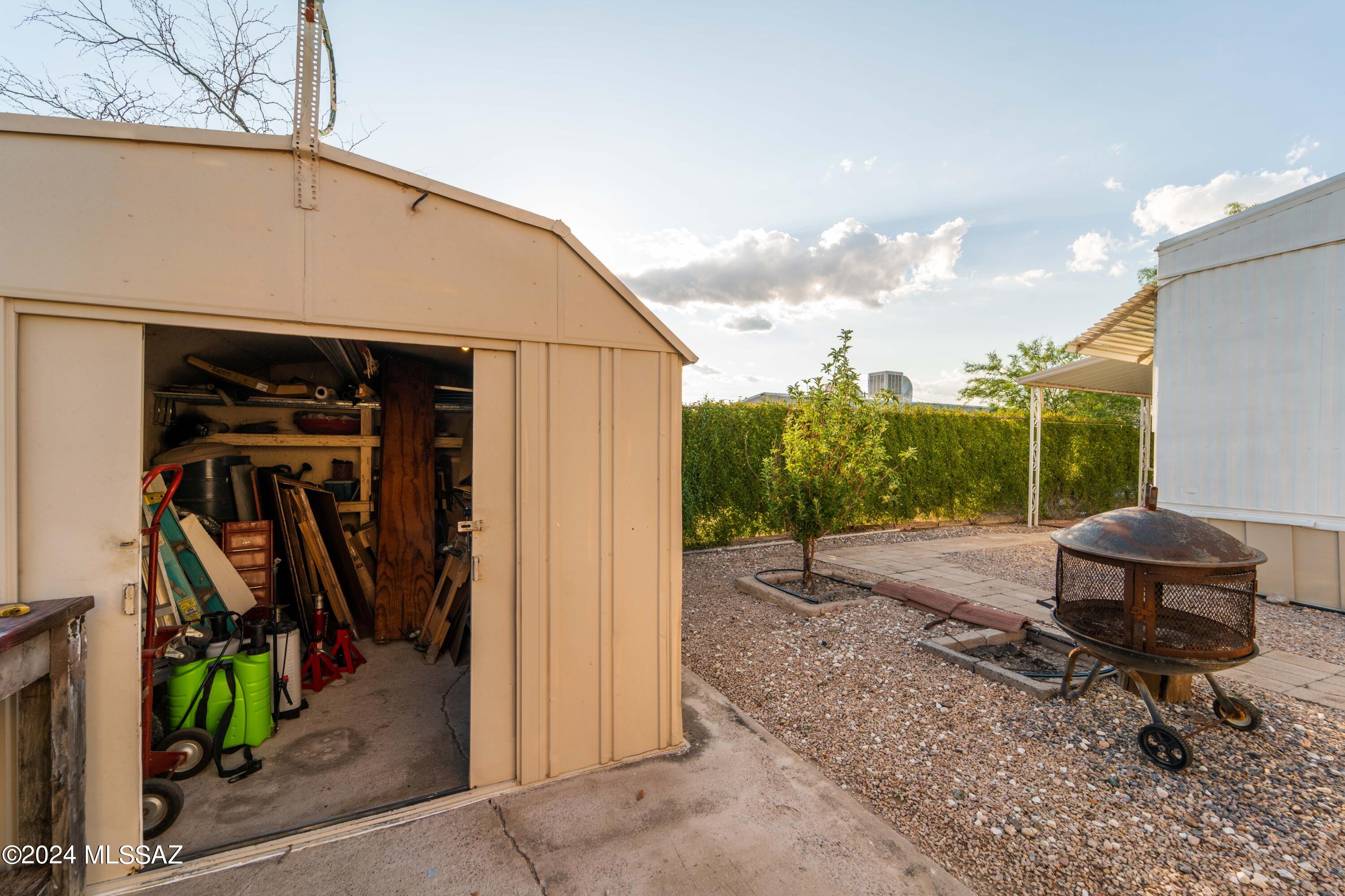 1326 E Ginter Road