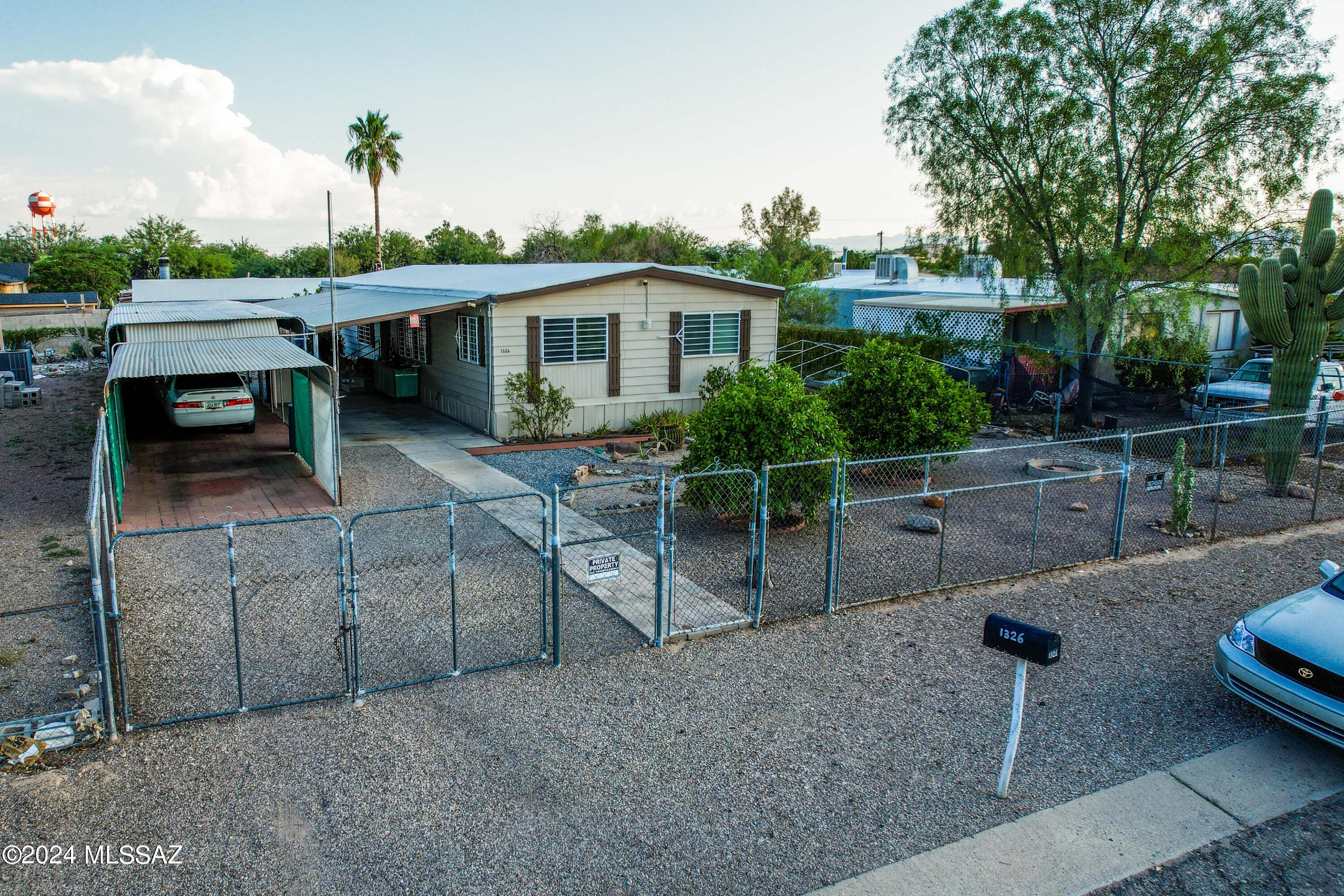 1326 E Ginter Road