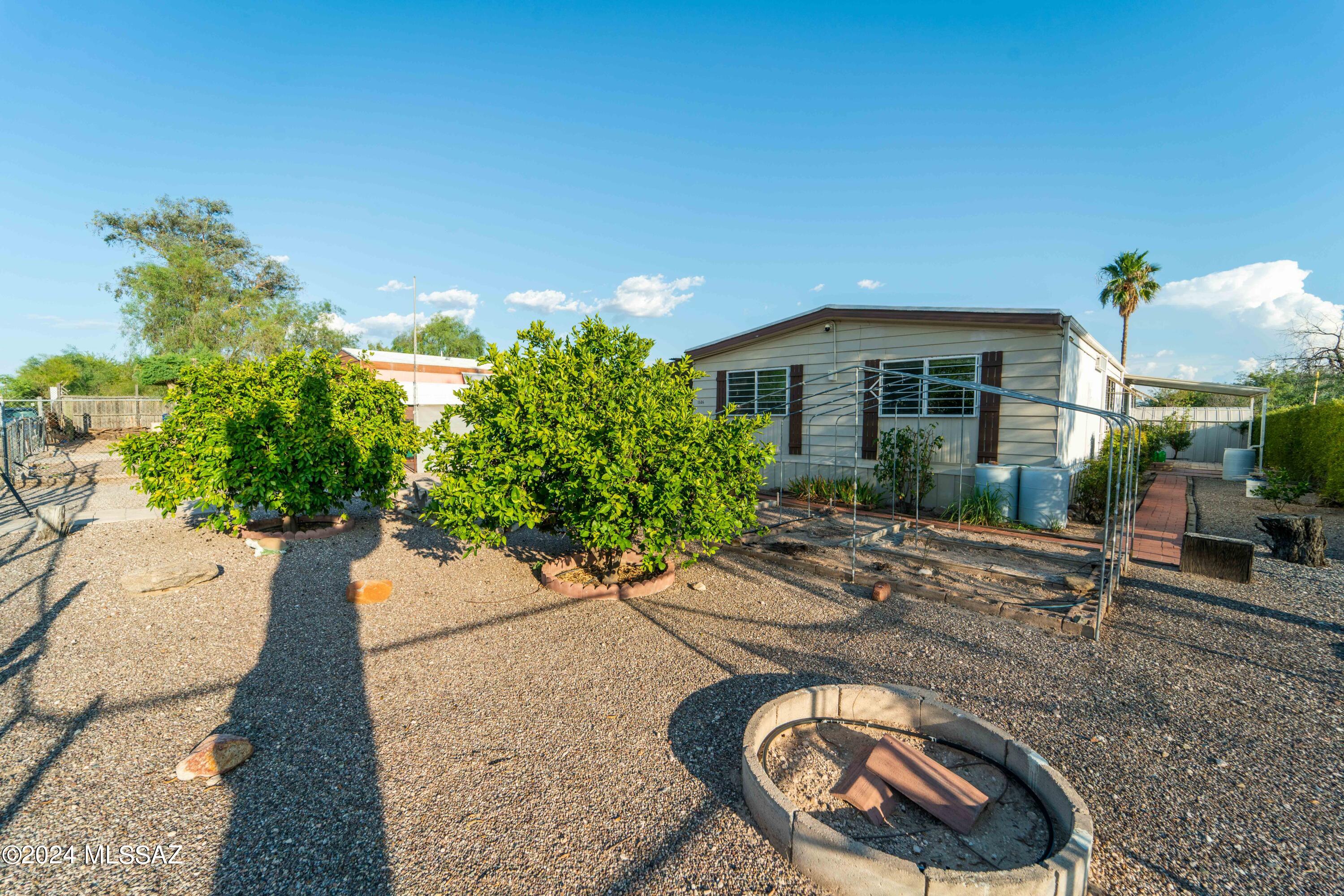 1326 E Ginter Road