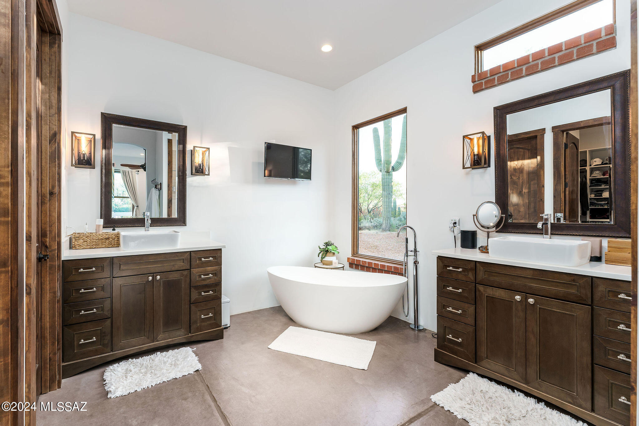 4114 W Adobe Ranch Place