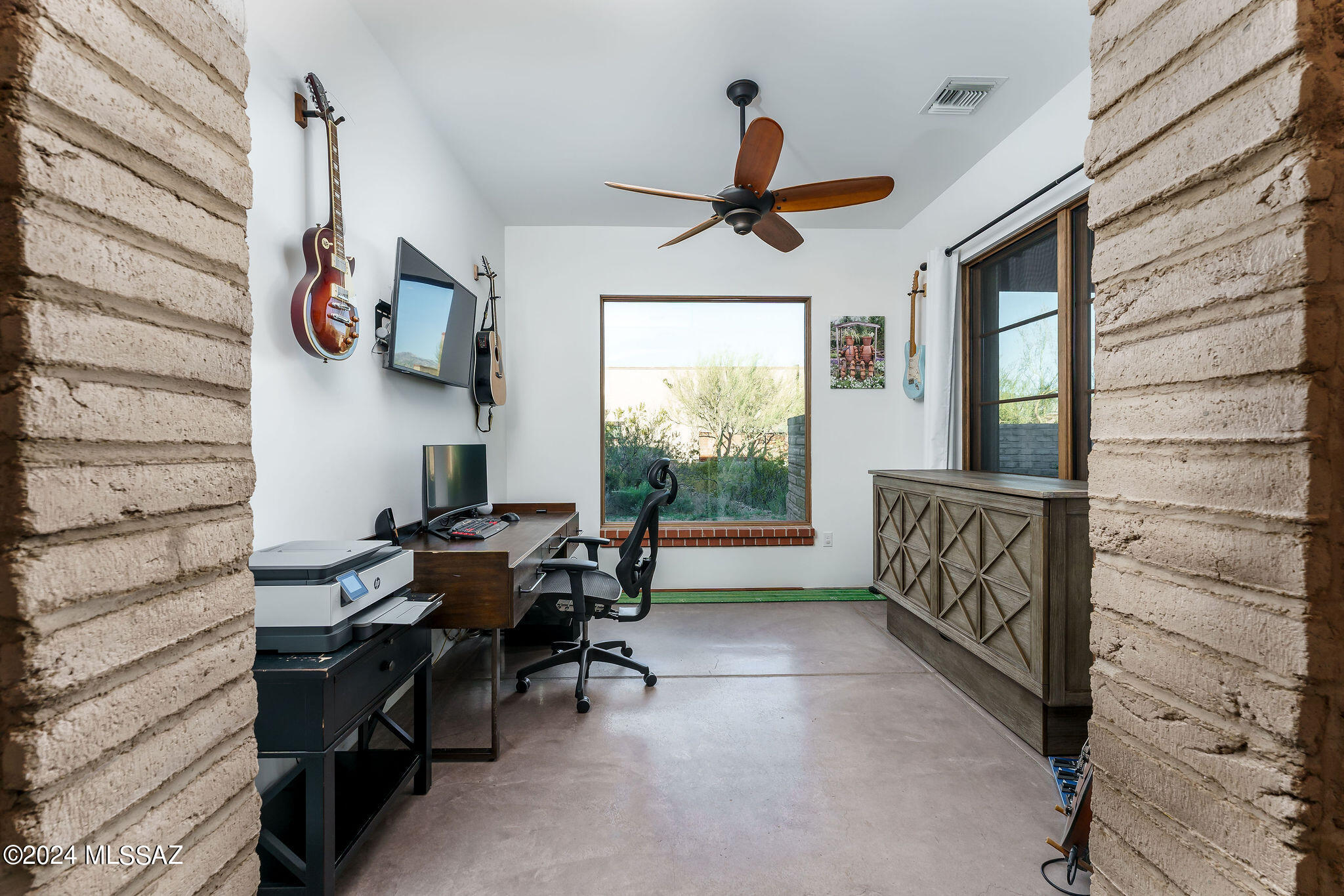 4114 W Adobe Ranch Place