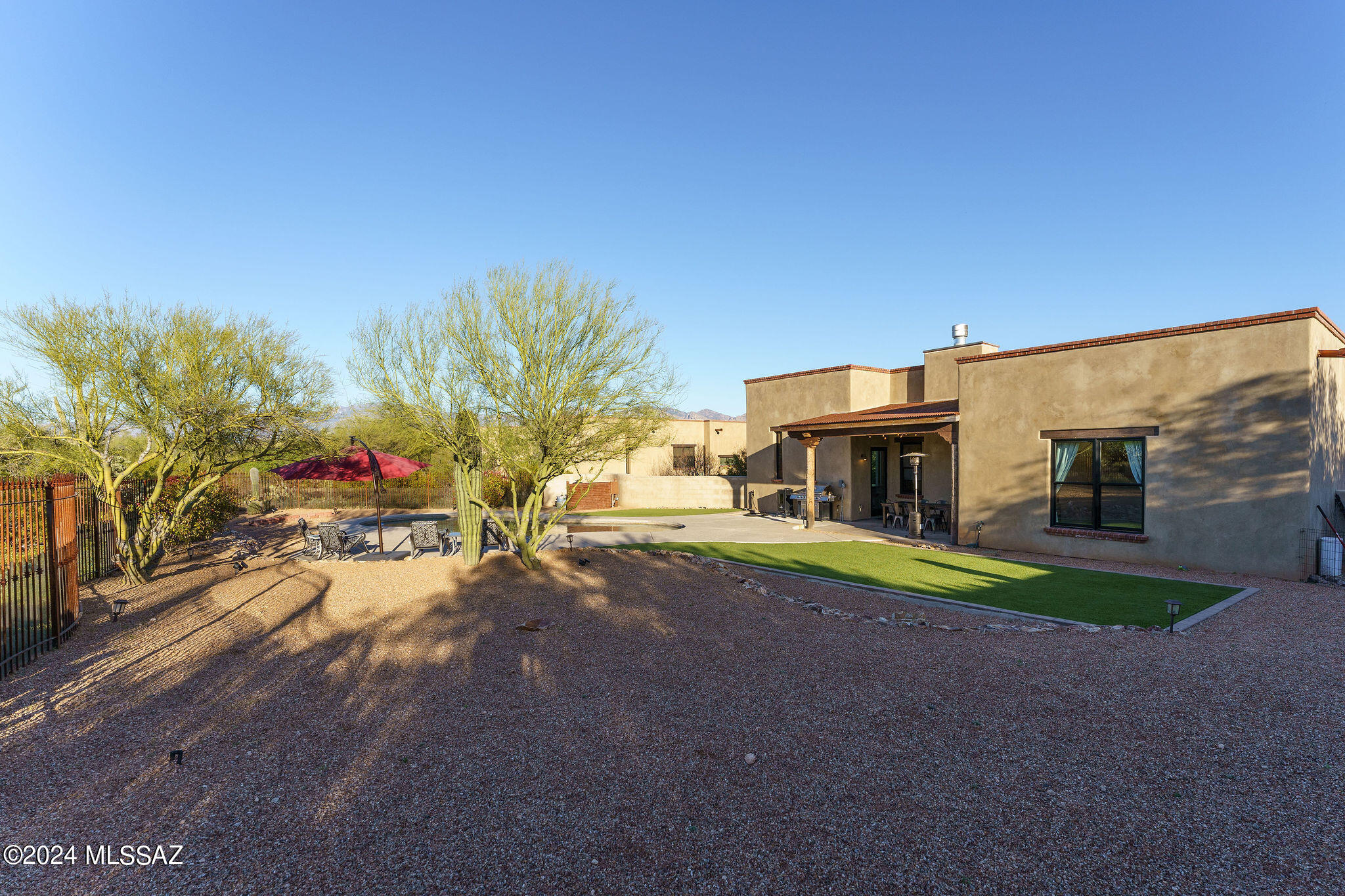 4114 W Adobe Ranch Place