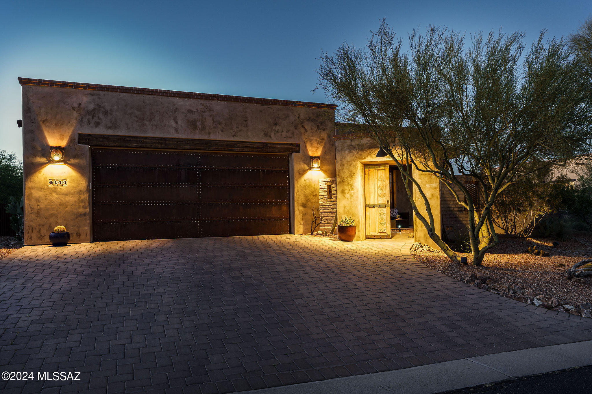 4114 W Adobe Ranch Place