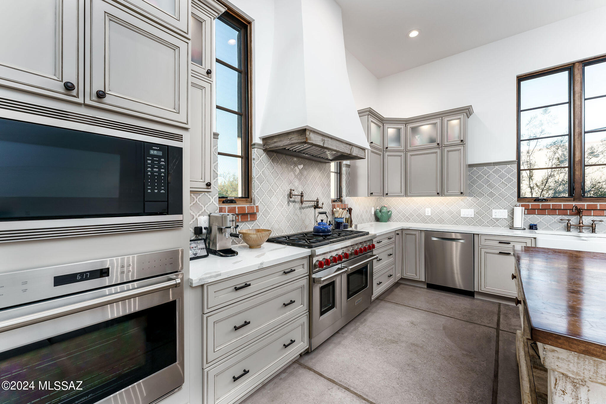 4114 W Adobe Ranch Place